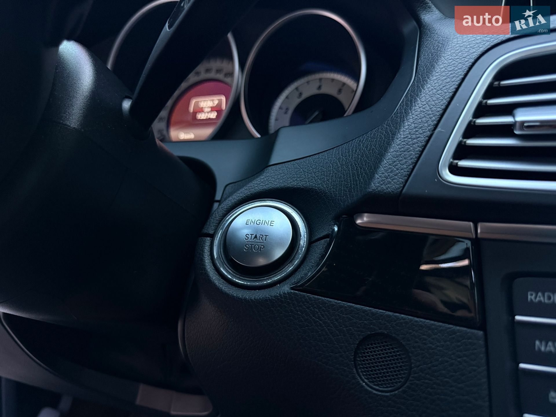 Mercedes-Benz E-Class 2015 VIN WDDKJ6HBXGF336475 фото оголошення 33 з 43