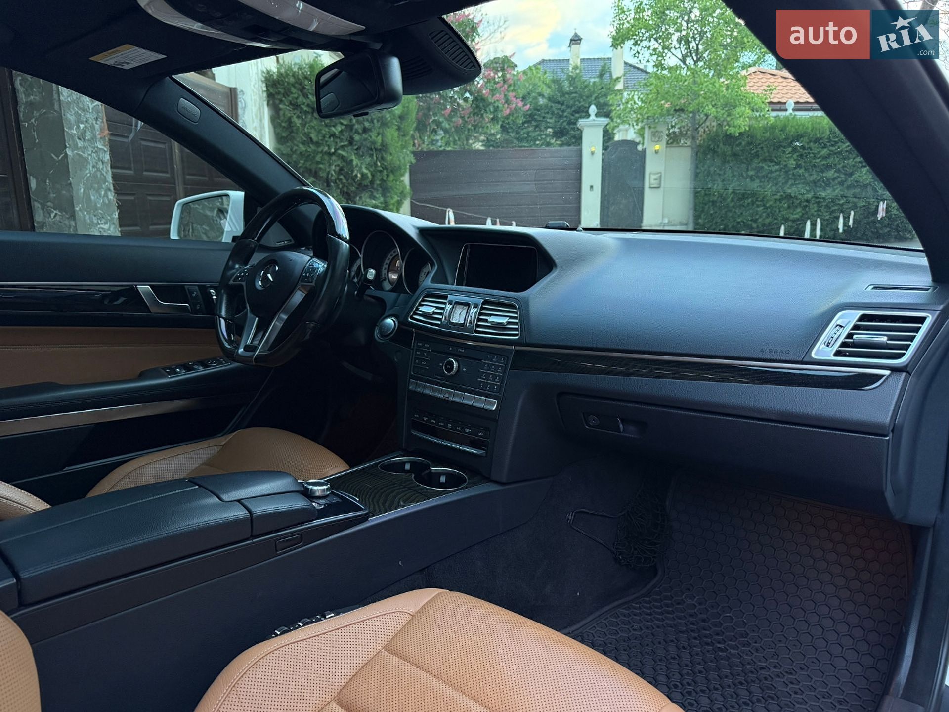 Mercedes-Benz E-Class 2015 VIN WDDKJ6HBXGF336475 фото оголошення 36 з 43