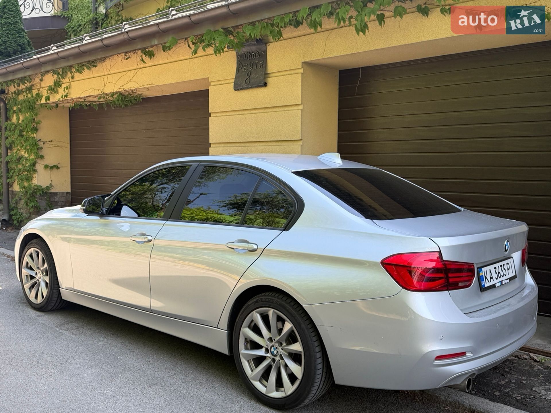 BMW 3 Series 2016 VIN WBA8E1G54GNT38457 фото оголошення 19 з 39