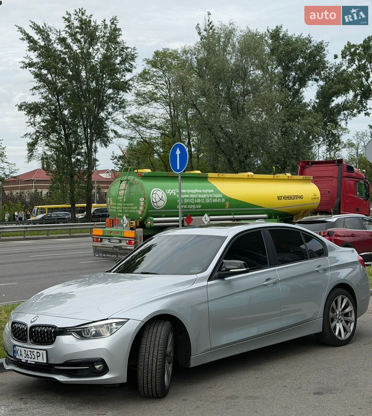 BMW 3 Series 2016 VIN WBA8E1G54GNT38457 фото оголошення 9 з 39