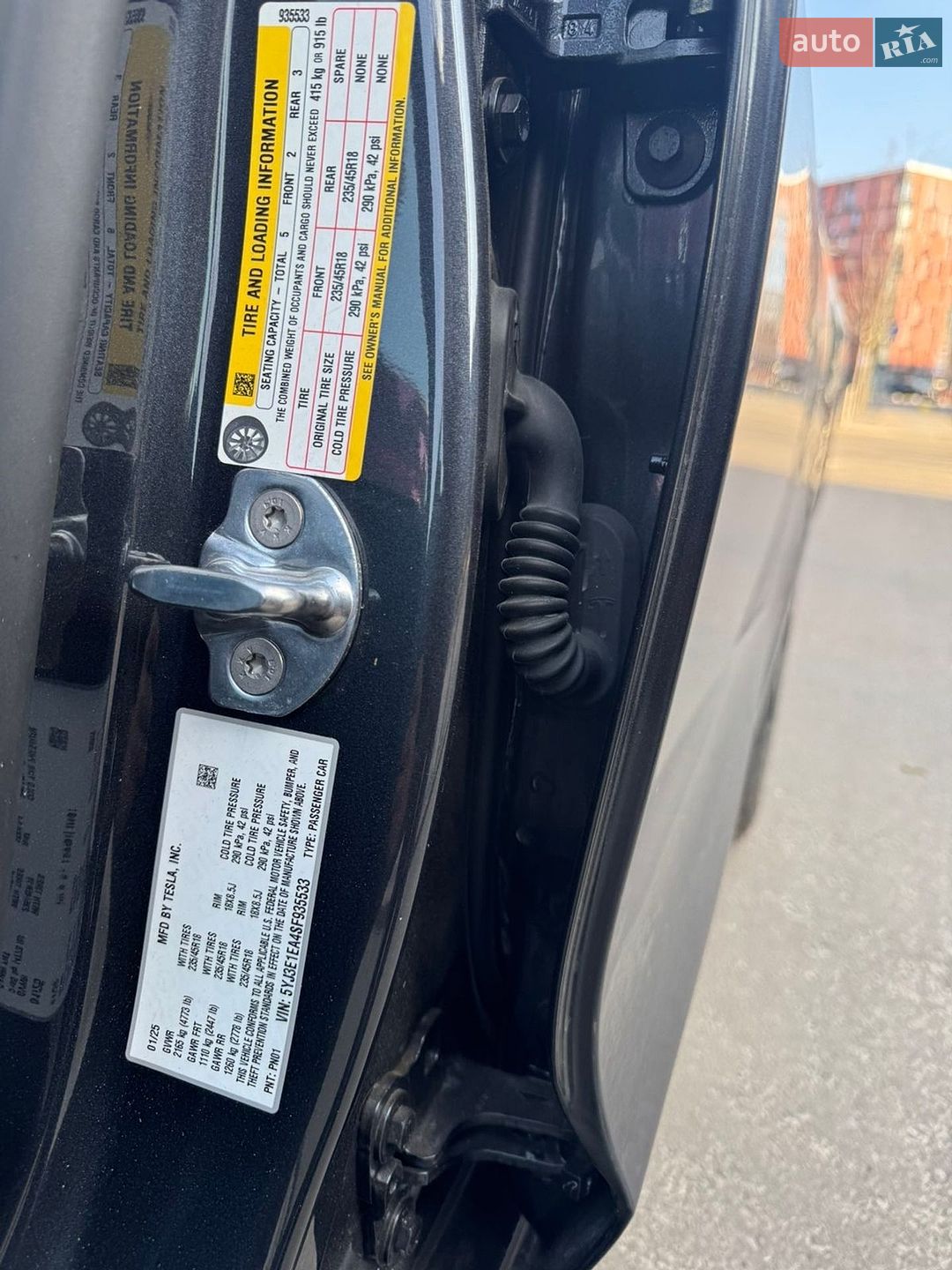 Tesla Model 3 2025 VIN 5YJ3E1EA4SF935533 фото оголошення 9 з 14
