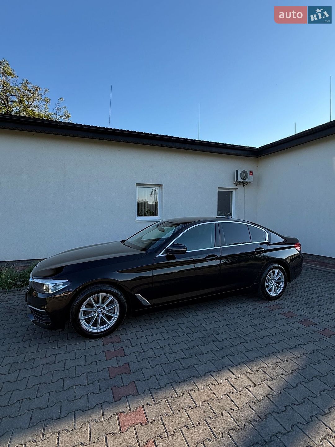 BMW 5 Series 2018 VIN WBAJF31030WW06258 фото оголошення 6 з 25