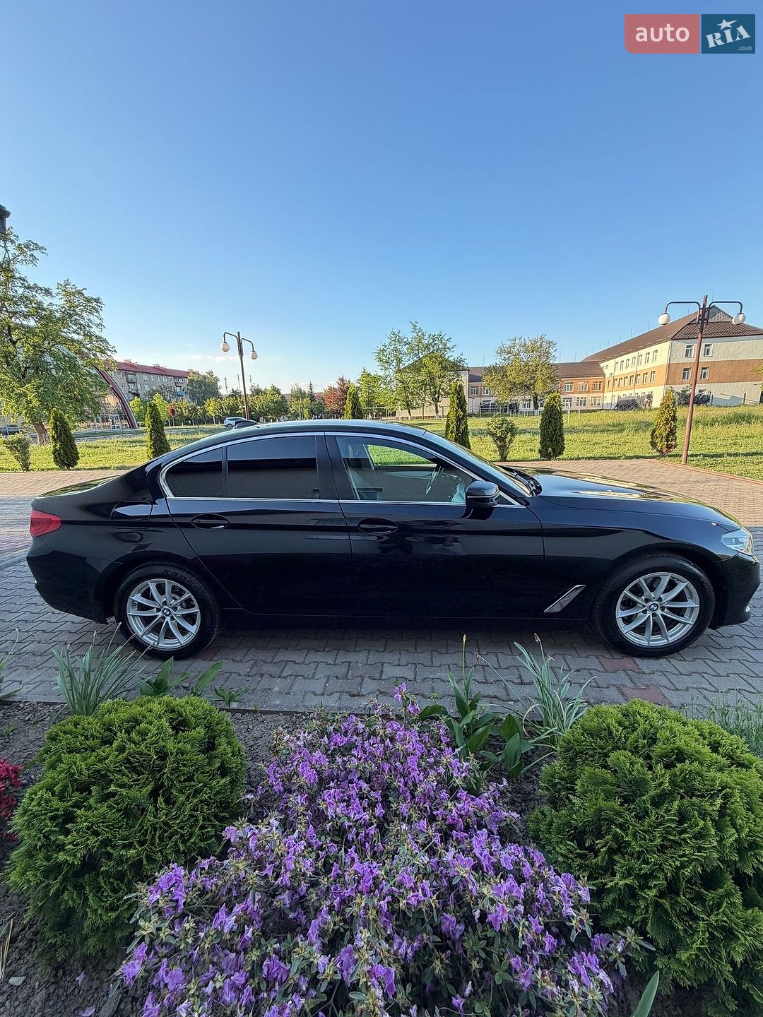 BMW 5 Series 2018 VIN WBAJF31030WW06258 фото оголошення 9 з 25