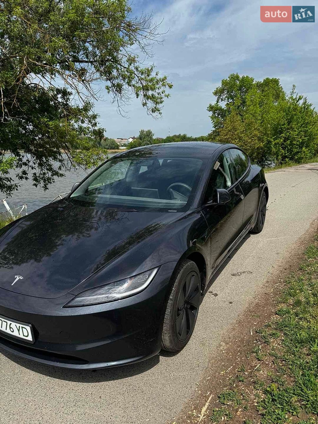 Tesla Model 3 2025 VIN 5YJ3E1EA4SF935533 фото оголошення 4 з 14