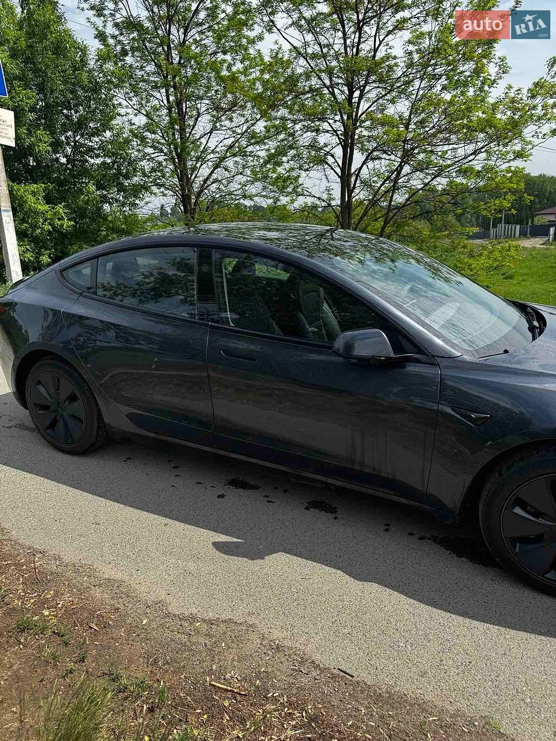 Tesla Model 3 2025 VIN 5YJ3E1EA4SF935533 фото оголошення 5 з 14