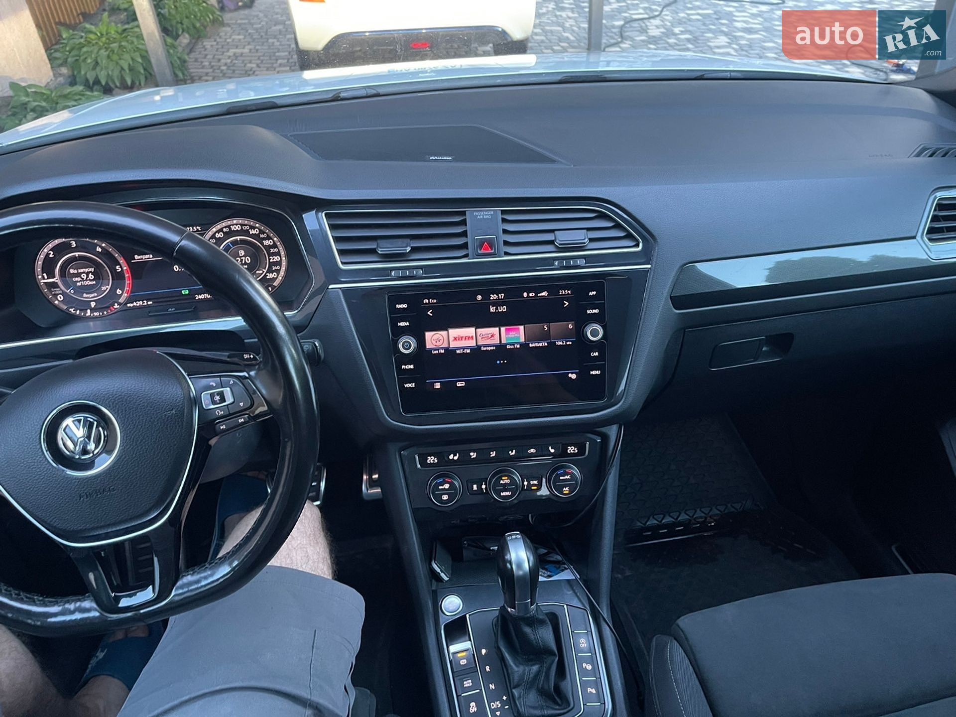 Volkswagen Tiguan 2018 VIN WVGZZZ5NZJM138486 фото оголошення 27 з 30
