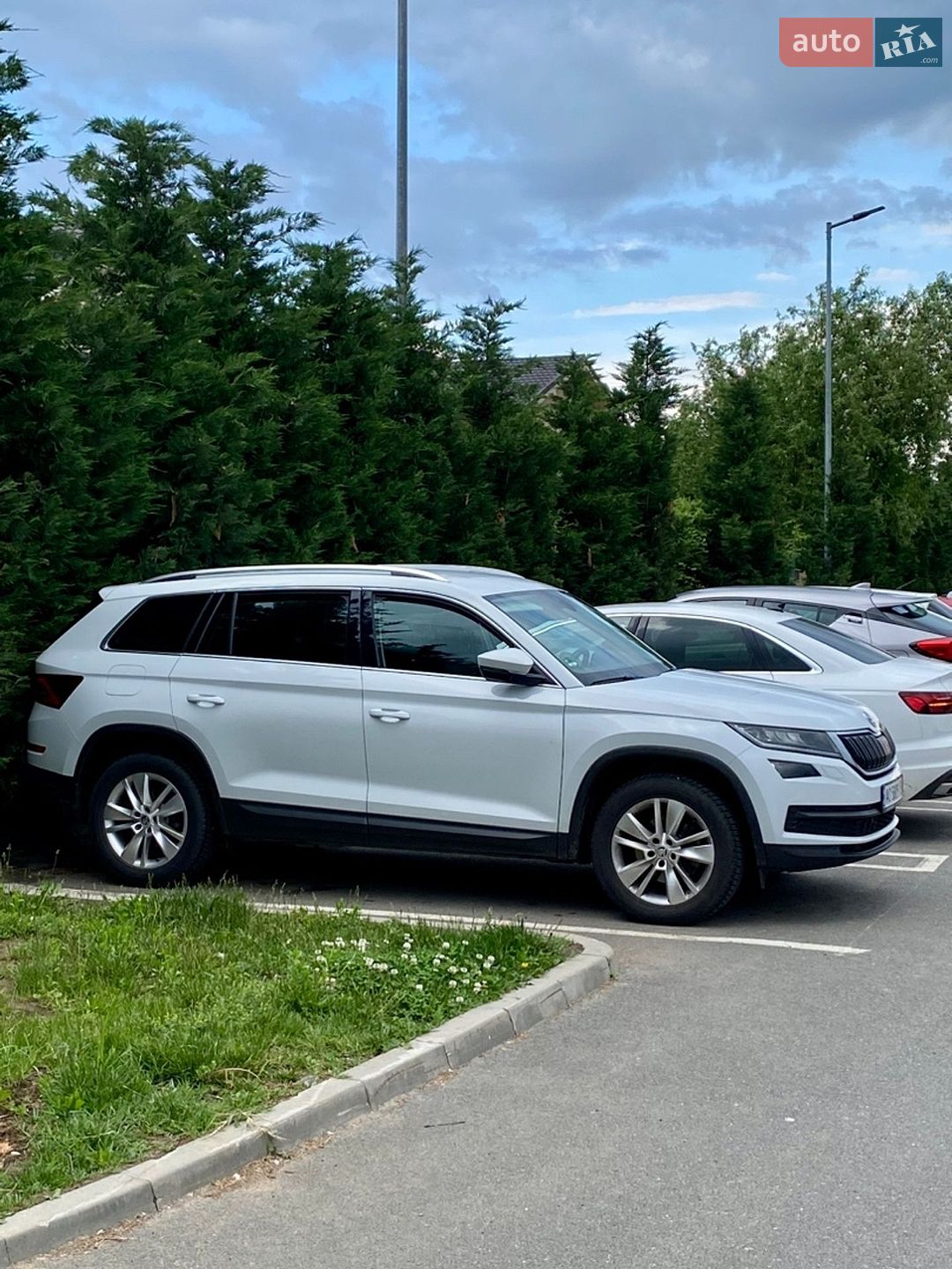 Skoda Kodiaq 2019 VIN TMBJJ7NS8K8076929 фото оголошення 4 з 31