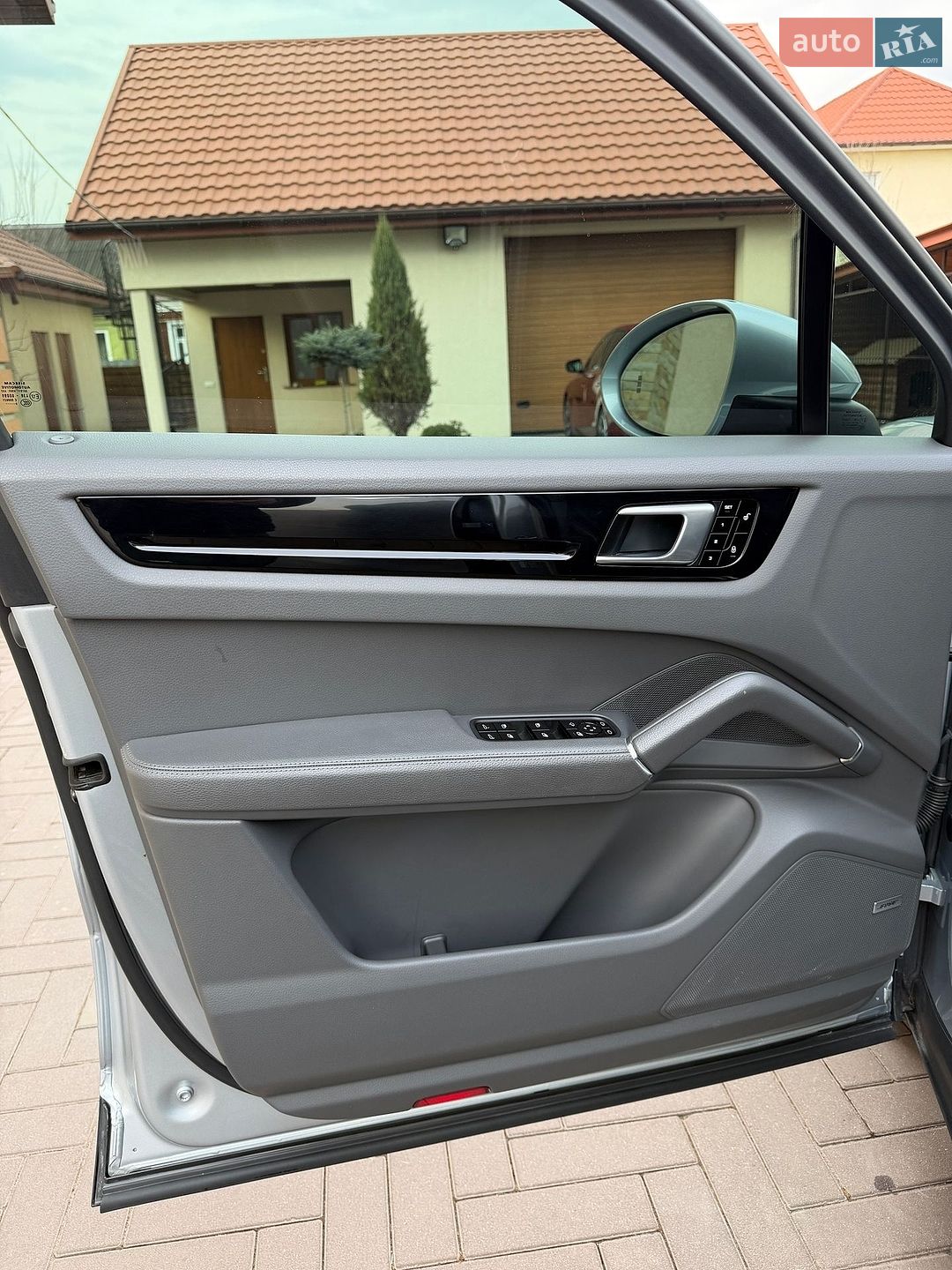 Porsche Cayenne 2018 VIN WP1AA2AY4KDA08095 фото оголошення 14 з 33
