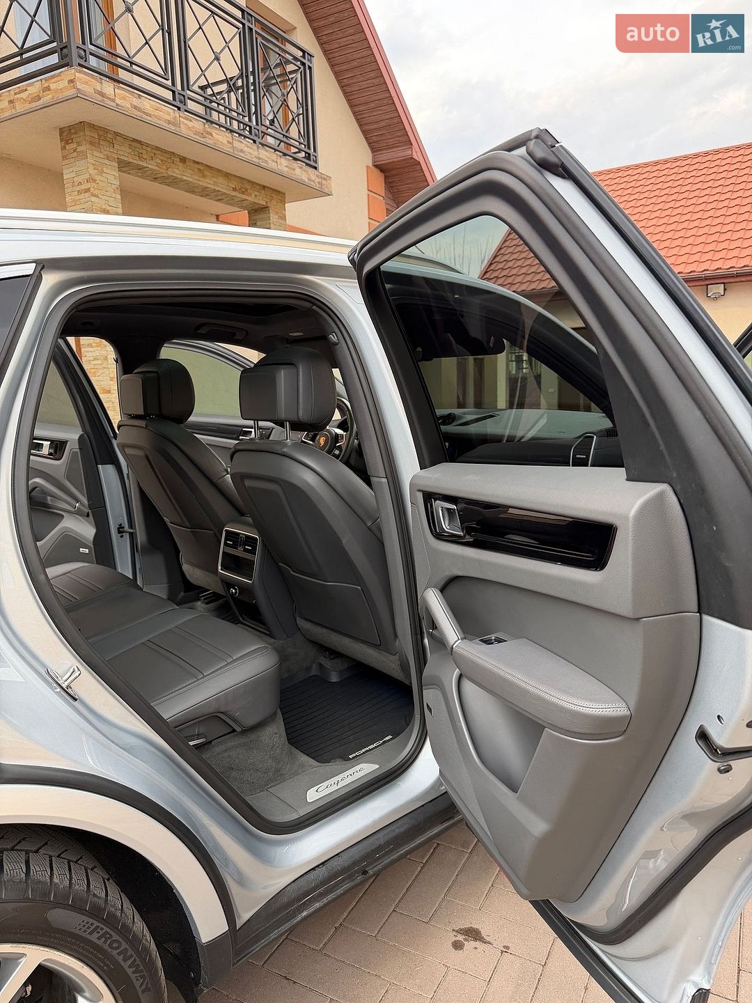 Porsche Cayenne 2018 VIN WP1AA2AY4KDA08095 фото оголошення 21 з 33