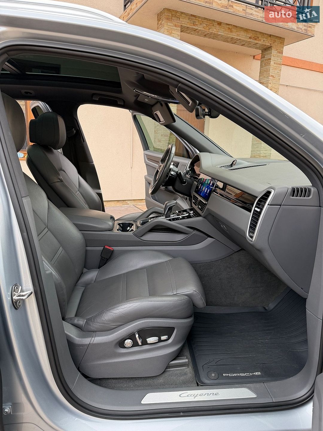 Porsche Cayenne 2018 VIN WP1AA2AY4KDA08095 фото оголошення 23 з 33