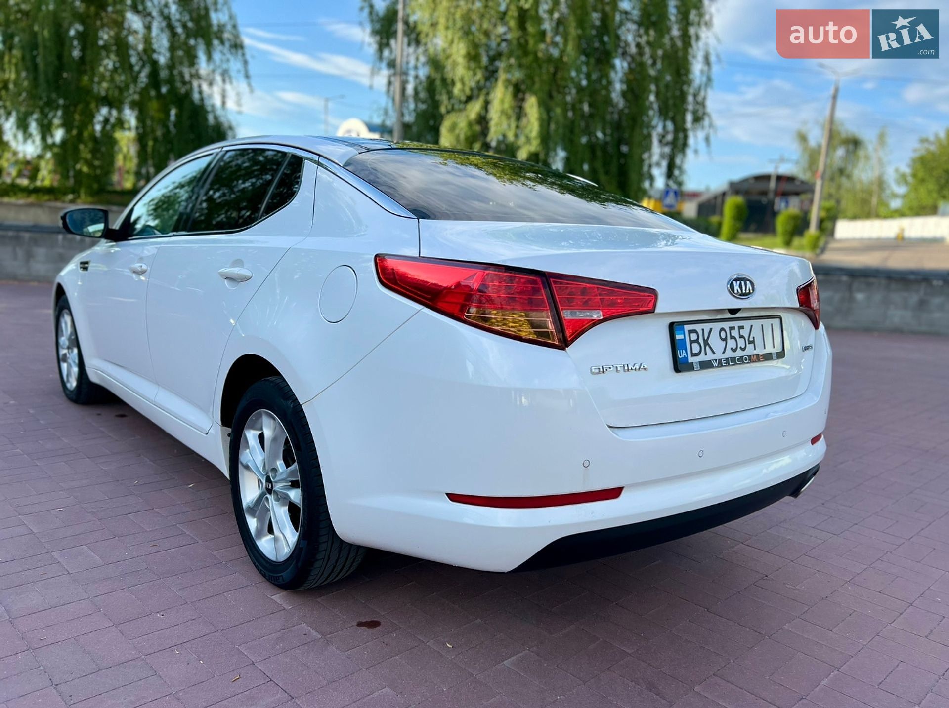 Kia Optima 2012 VIN KNAGN414BC5270772 фото оголошення 9 з 54