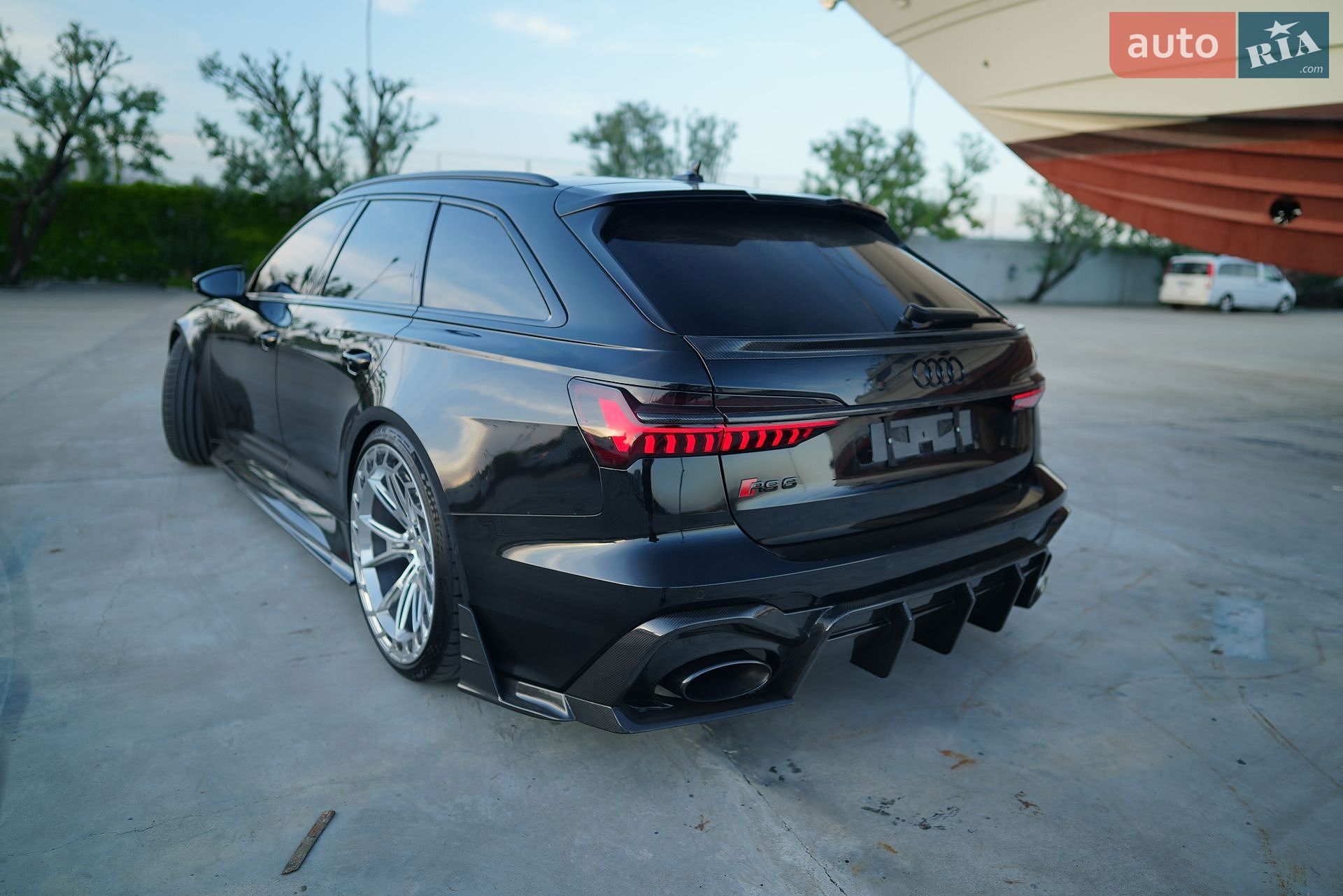 Audi RS6 2024 VIN WUAZZZF20RN905304 фото оголошення 30 з 169