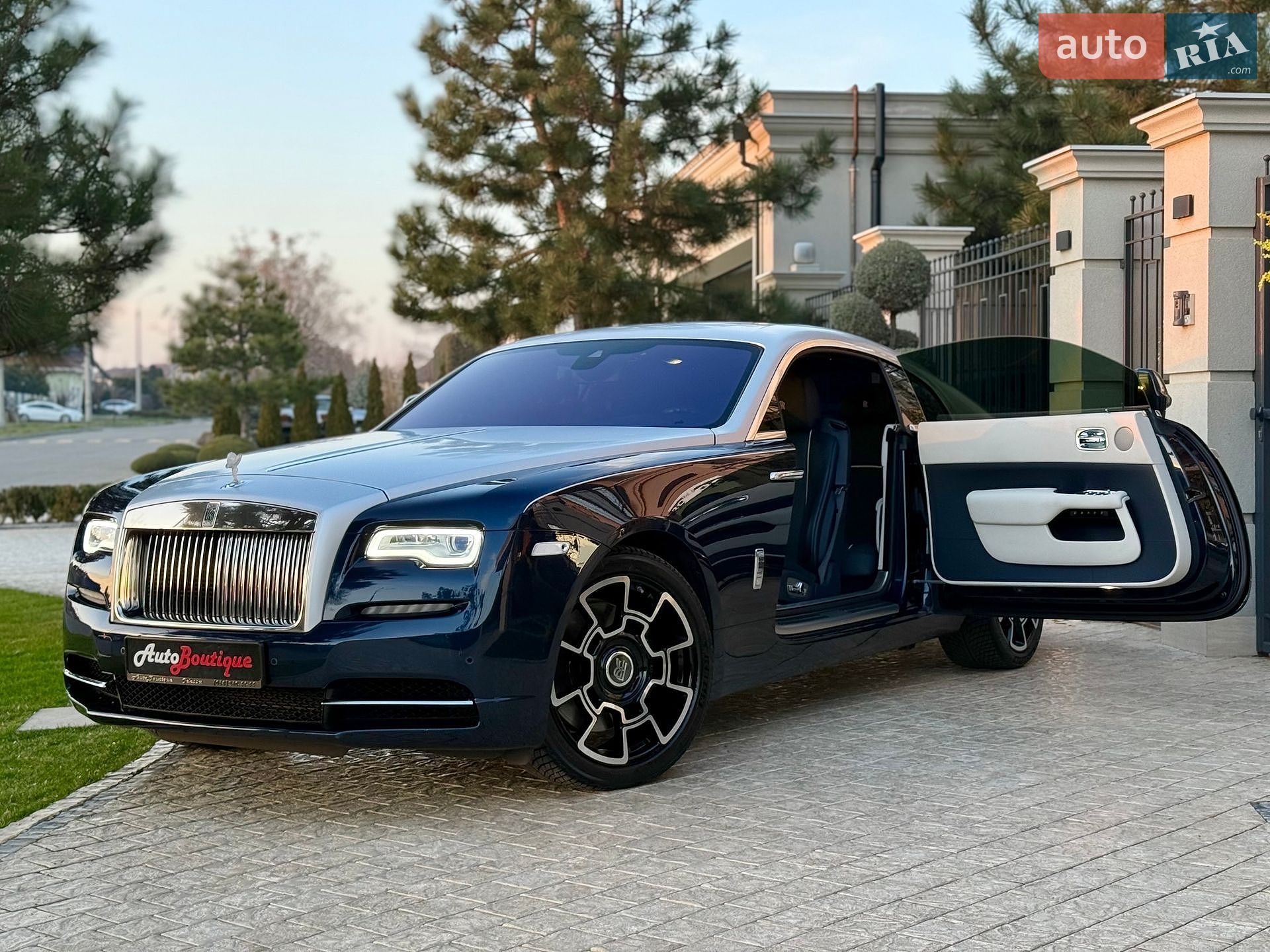 Rolls-Royce Wraith 2015 VIN SCA665C06FUX79186 фото оголошення 8 з 67