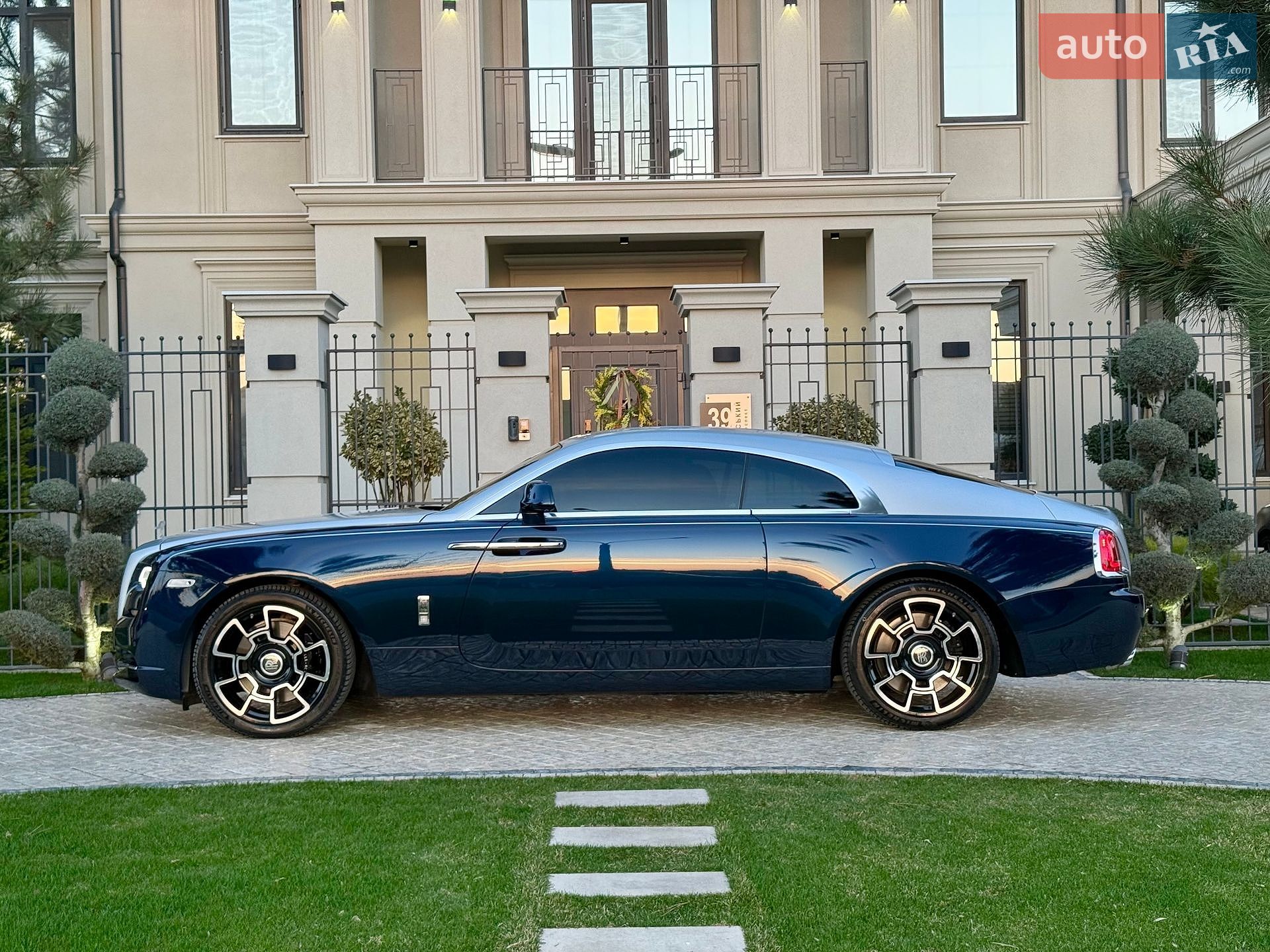 Rolls-Royce Wraith 2015 VIN SCA665C06FUX79186 фото оголошення 9 з 67