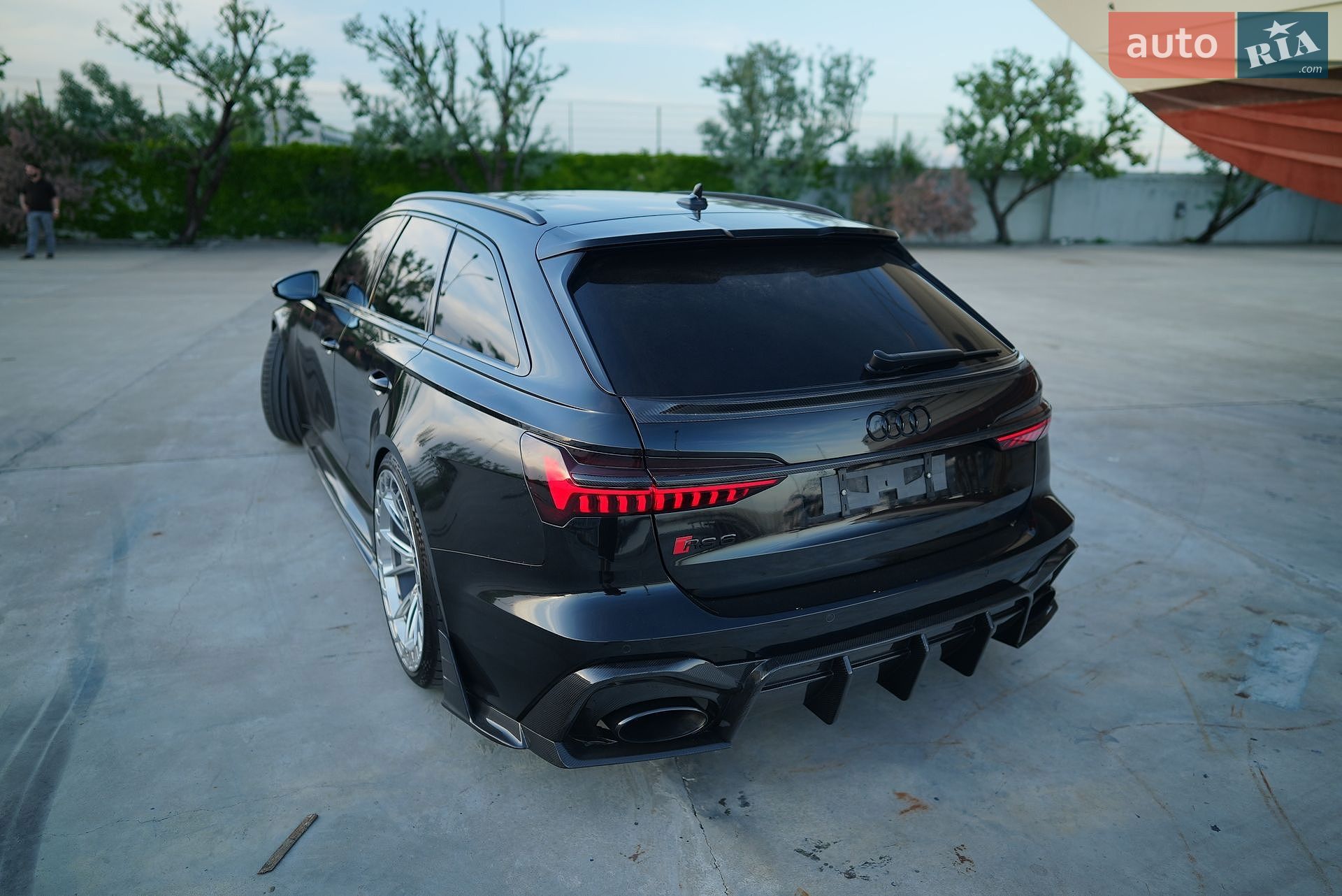 Audi RS6 2024 VIN WUAZZZF20RN905304 фото оголошення 32 з 169