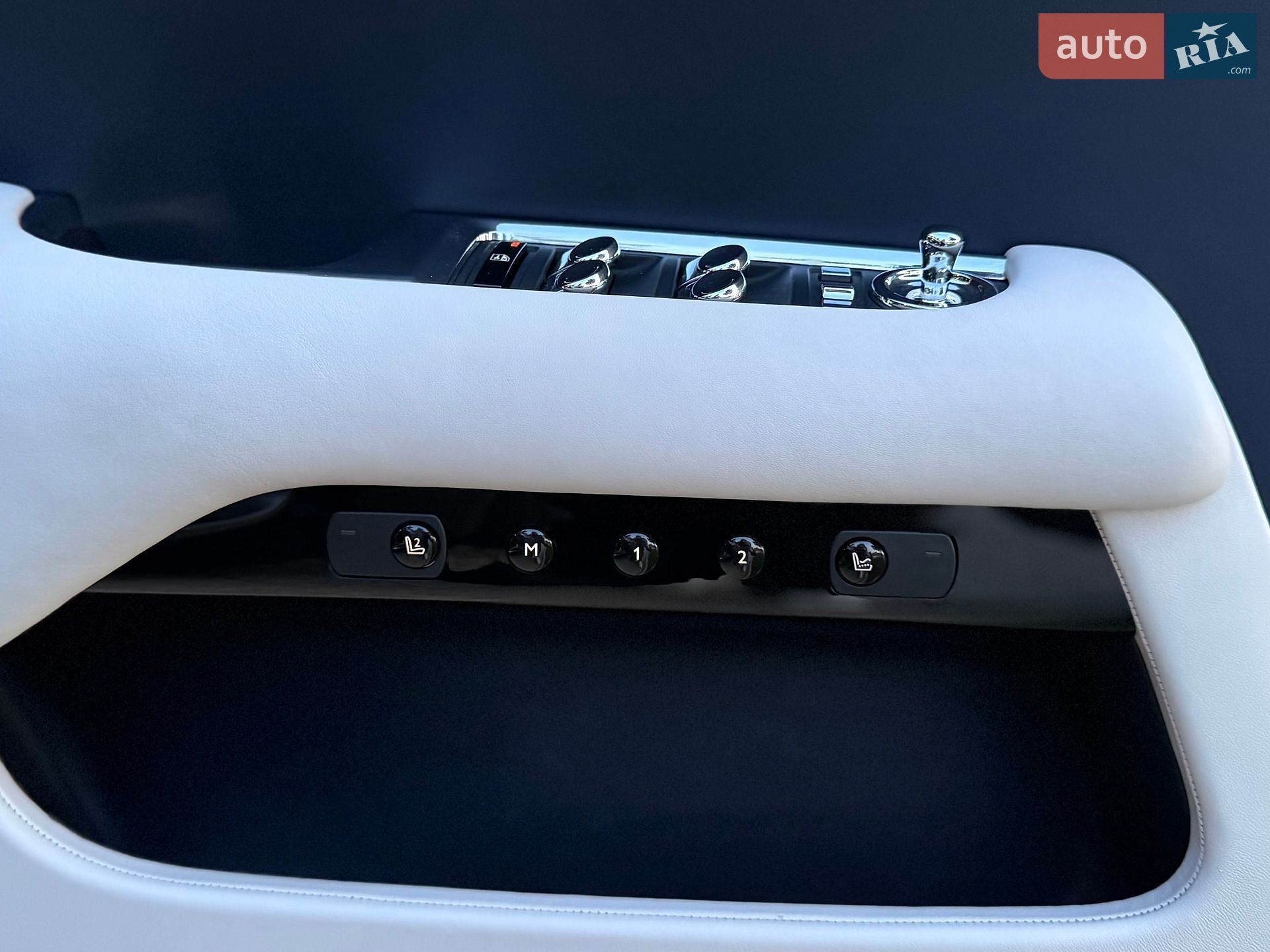 Rolls-Royce Wraith 2015 VIN SCA665C06FUX79186 фото оголошення 30 з 67