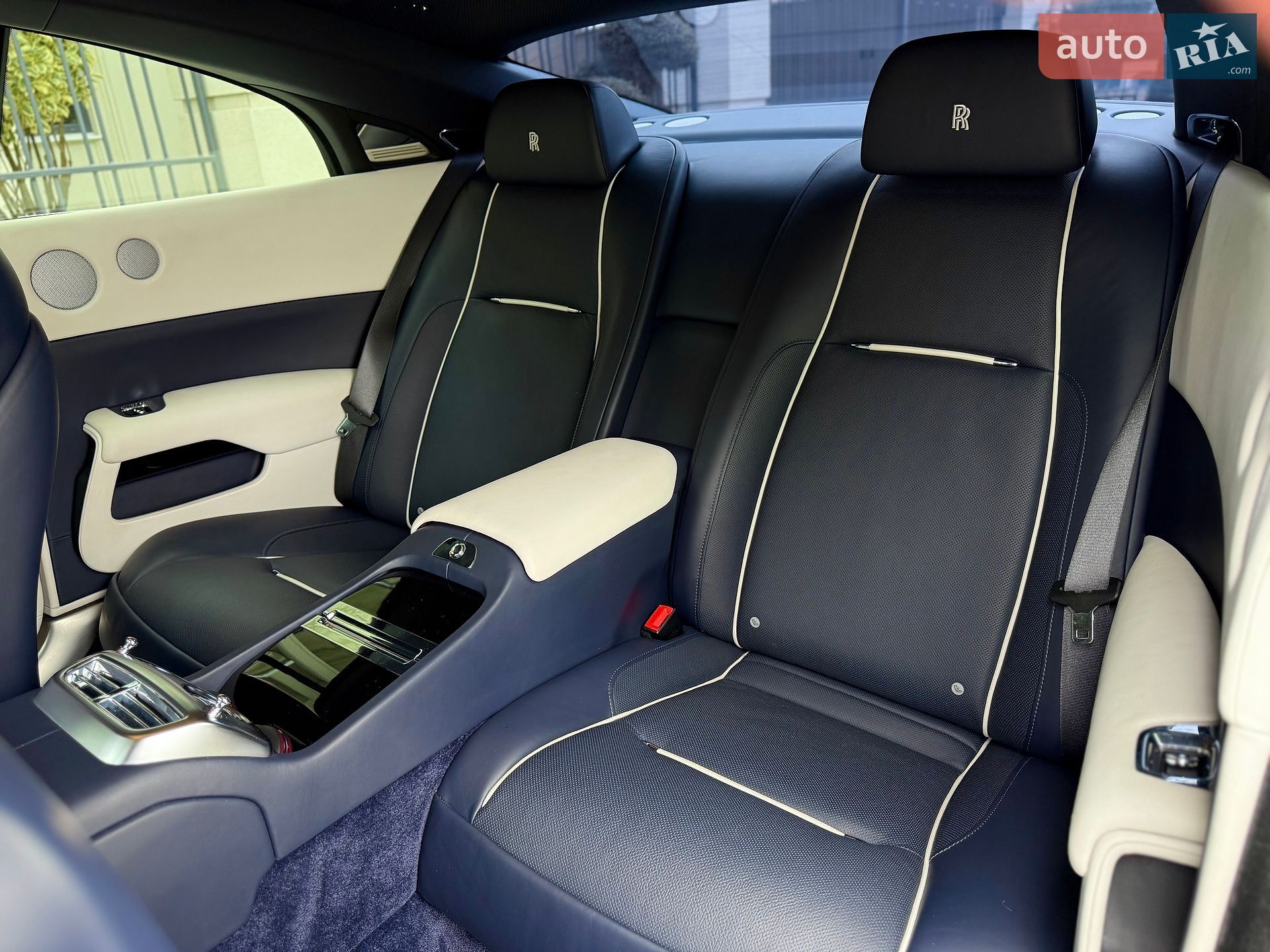Rolls-Royce Wraith 2015 VIN SCA665C06FUX79186 фото оголошення 35 з 67