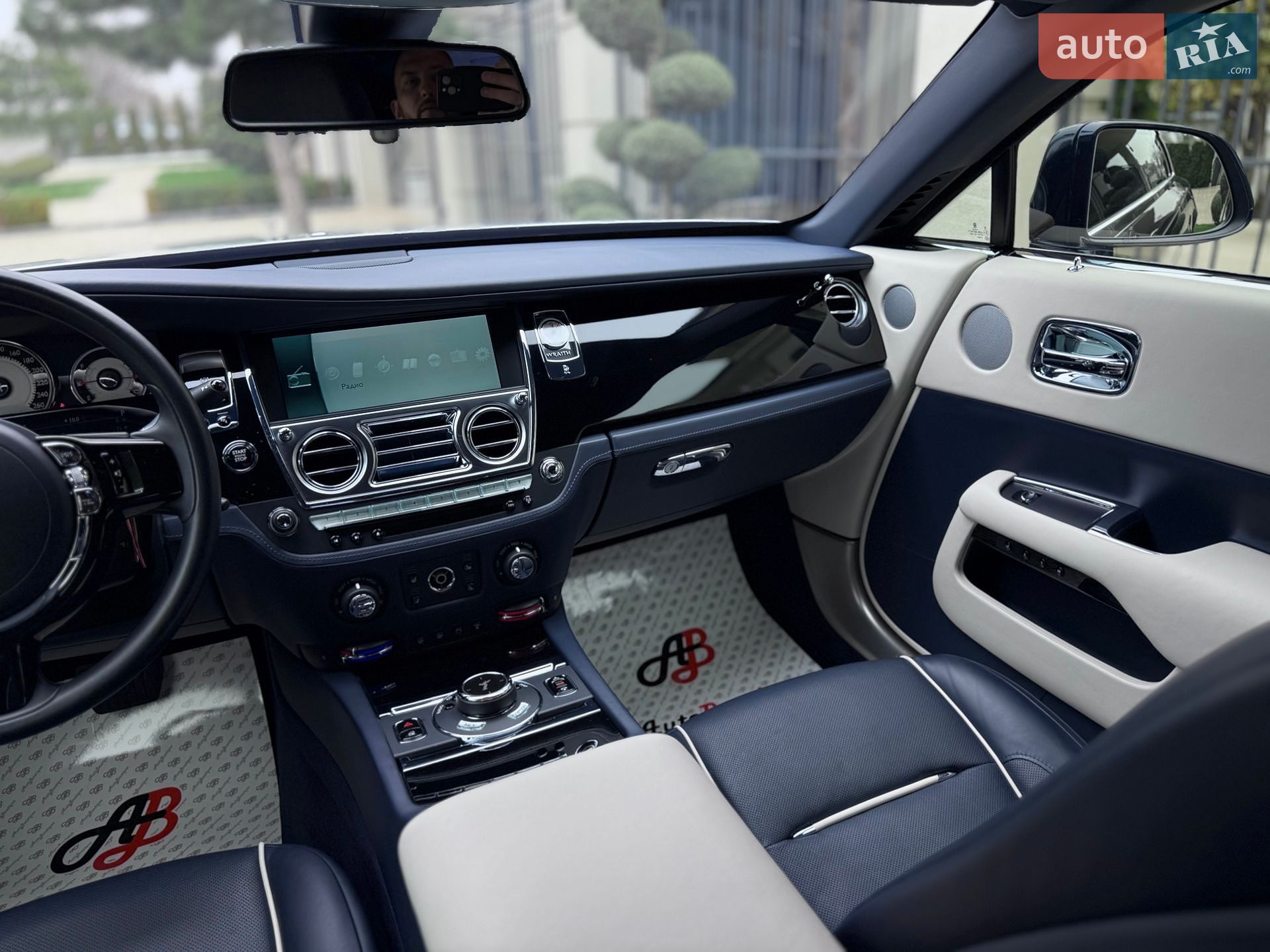 Rolls-Royce Wraith 2015 VIN SCA665C06FUX79186 фото оголошення 44 з 67