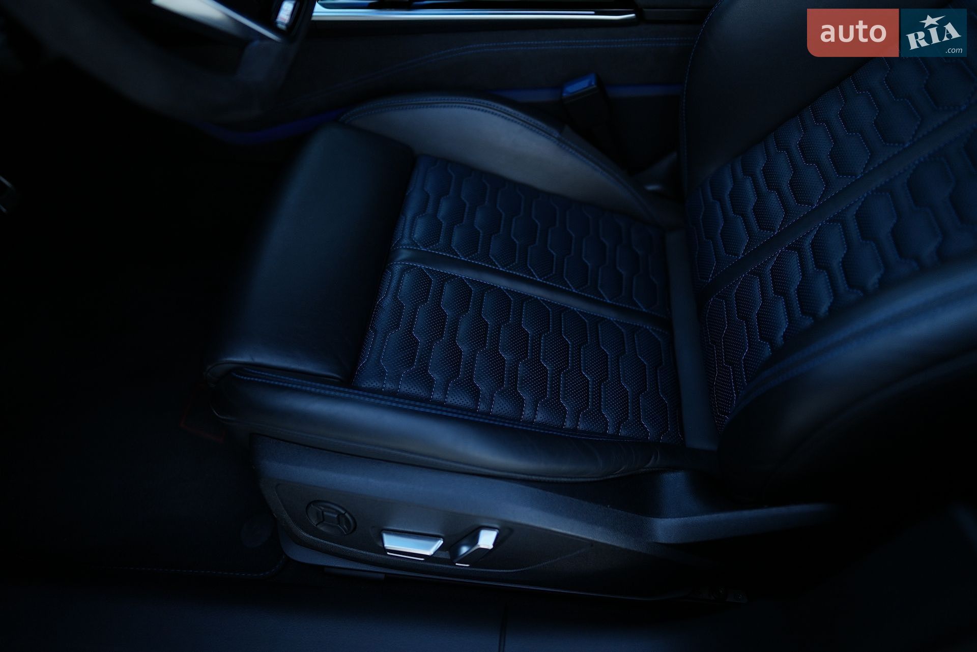Audi RS6 2024 VIN WUAZZZF20RN905304 фото оголошення 57 з 169