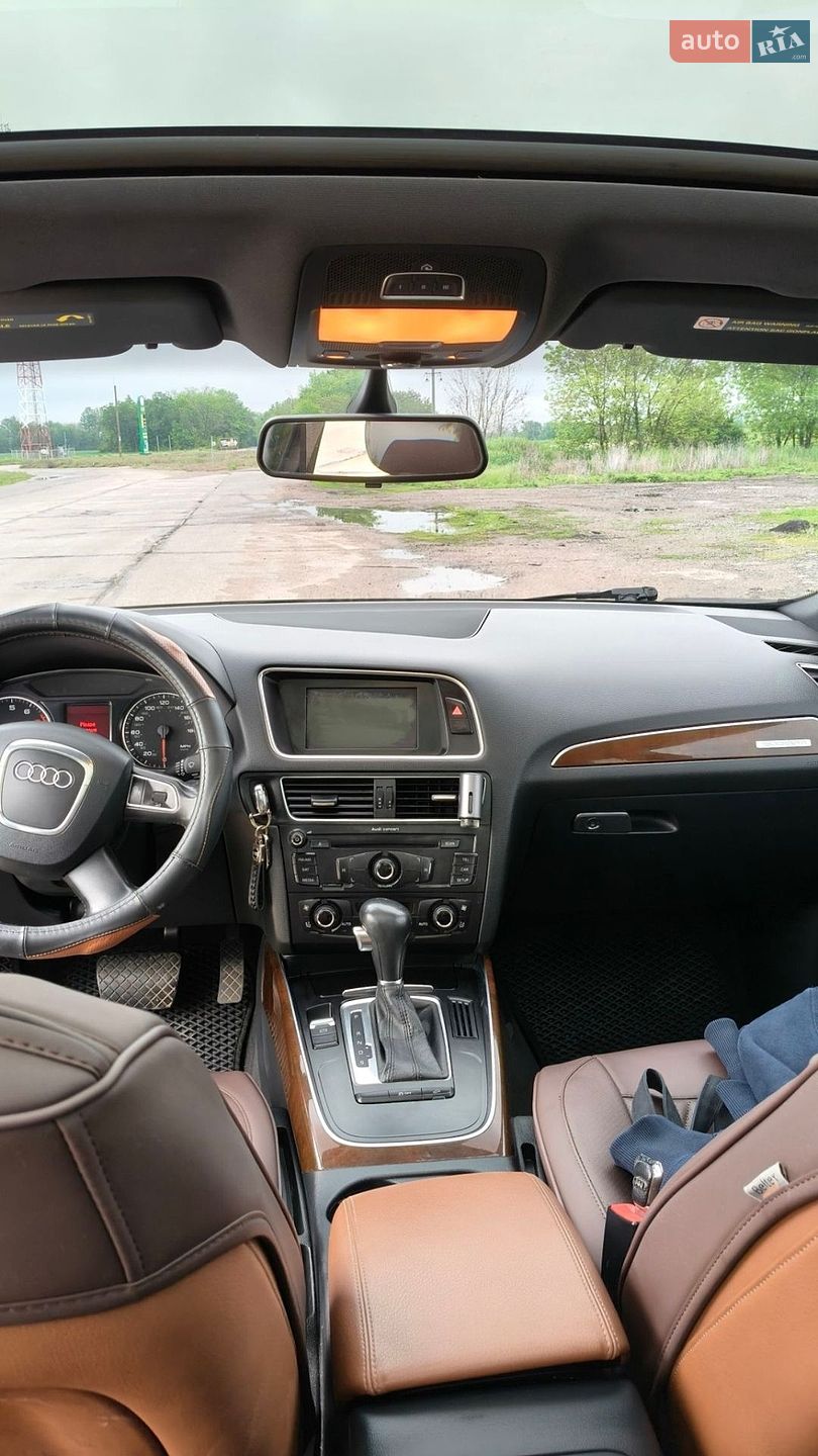 Audi Q5 2011 VIN WA1CFAFP9BA087880 фото оголошення 2 з 5