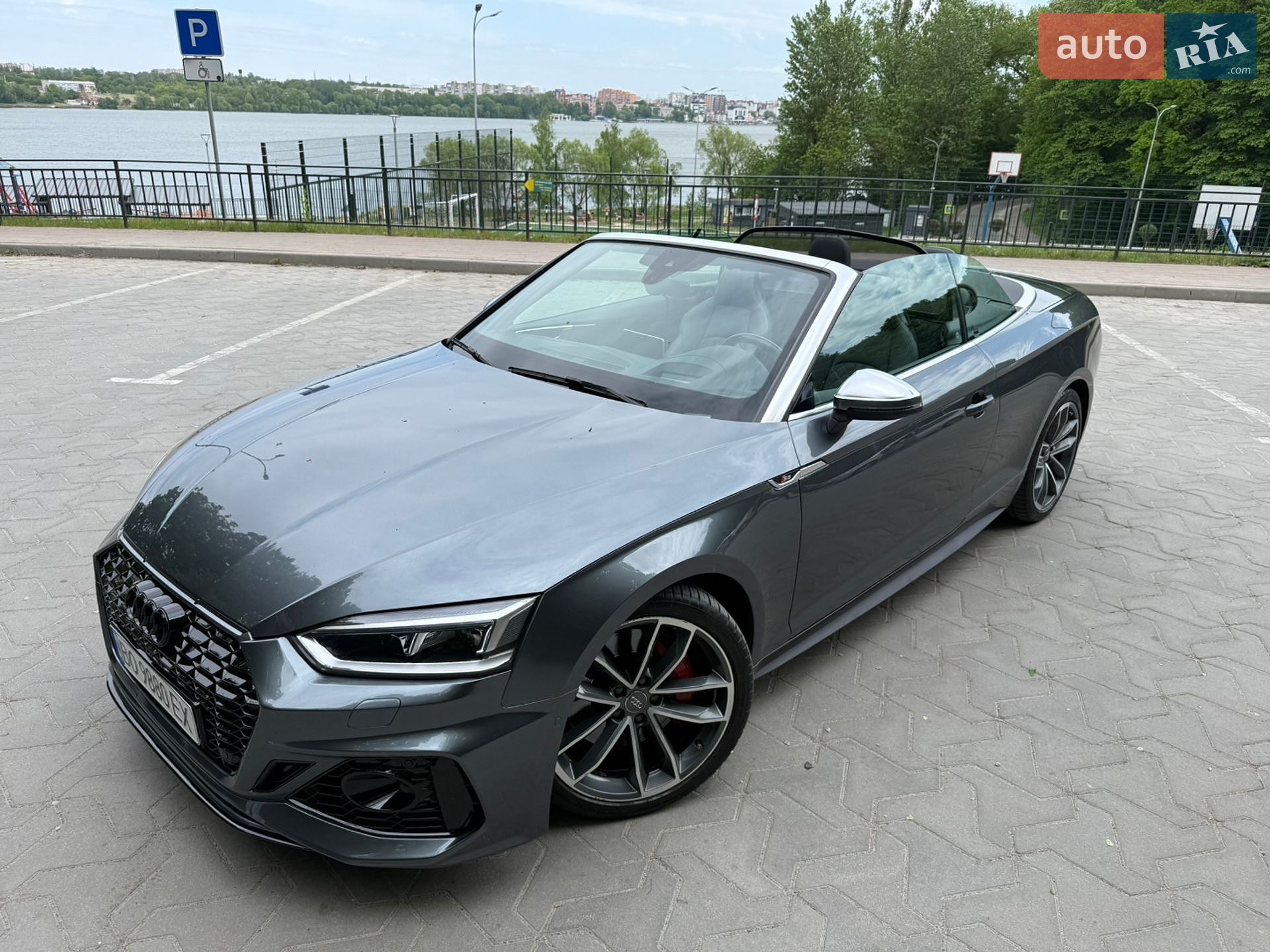 Audi S5 2017 VIN WAU24GF56JN001745 фото оголошення 16 з 78