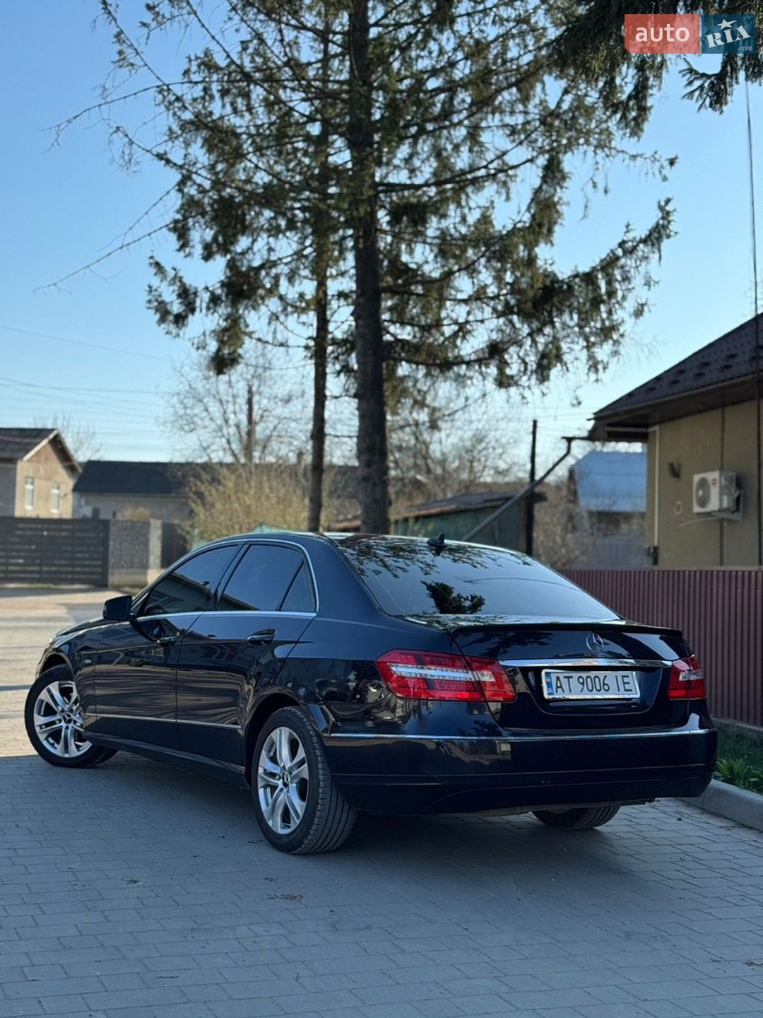 Mercedes-Benz E-Class 2011 VIN WDD2120051A488730 фото оголошення 13 з 35