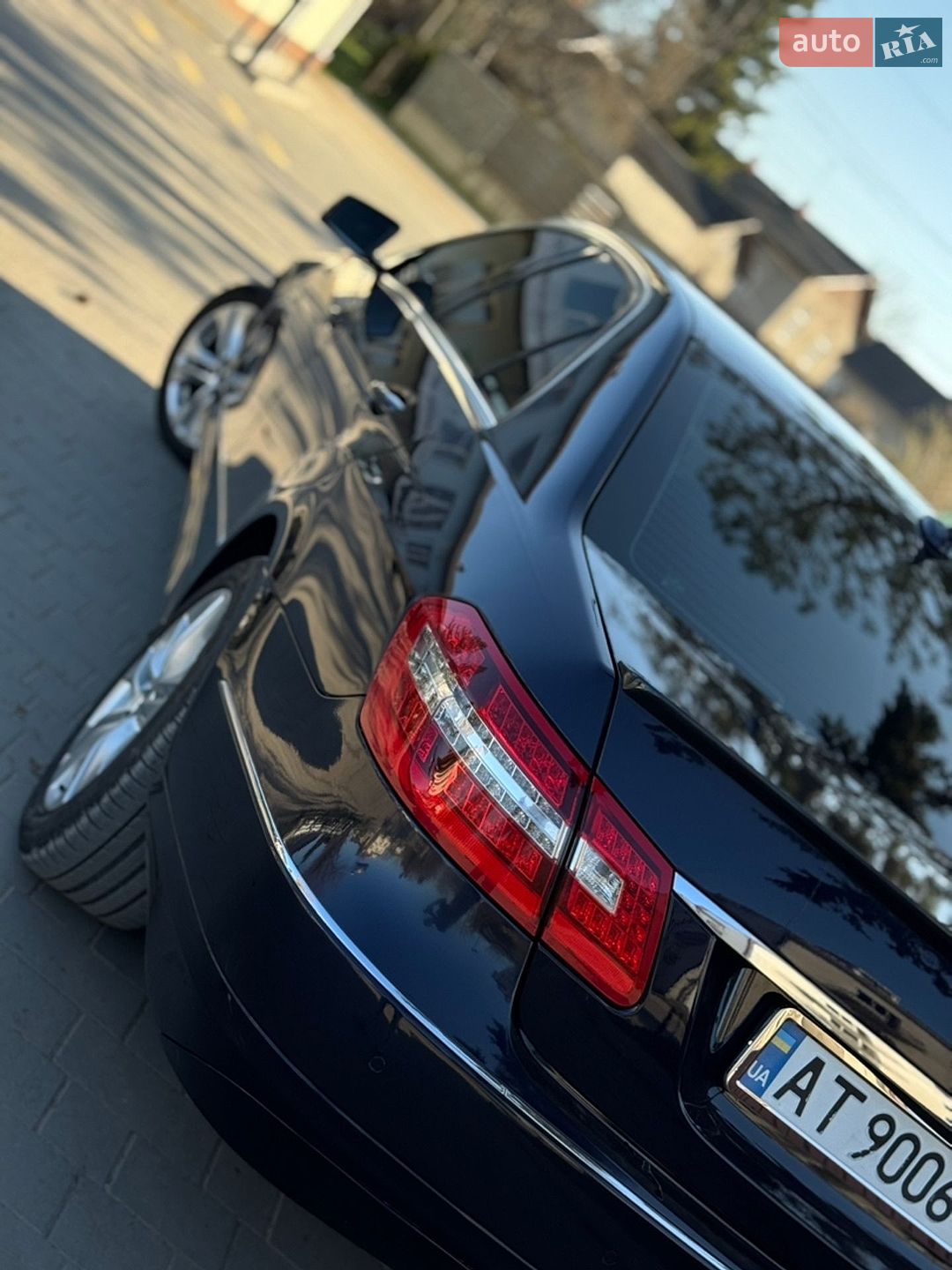 Mercedes-Benz E-Class 2011 VIN WDD2120051A488730 фото оголошення 15 з 35