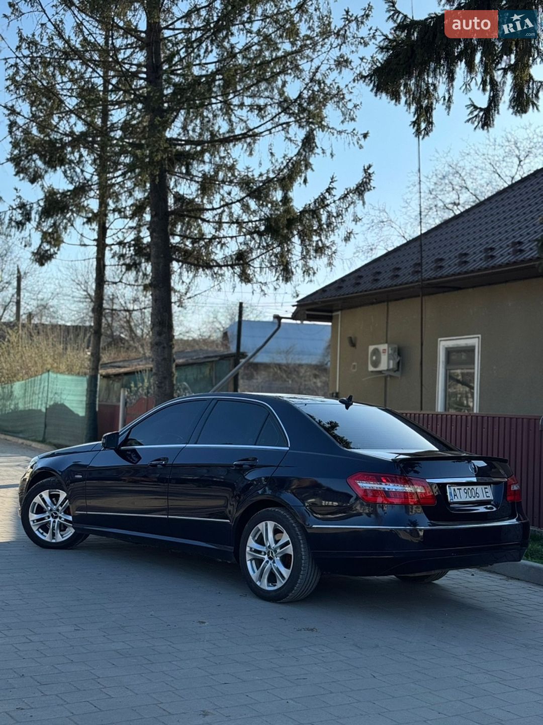 Mercedes-Benz E-Class 2011 VIN WDD2120051A488730 фото оголошення 16 з 35