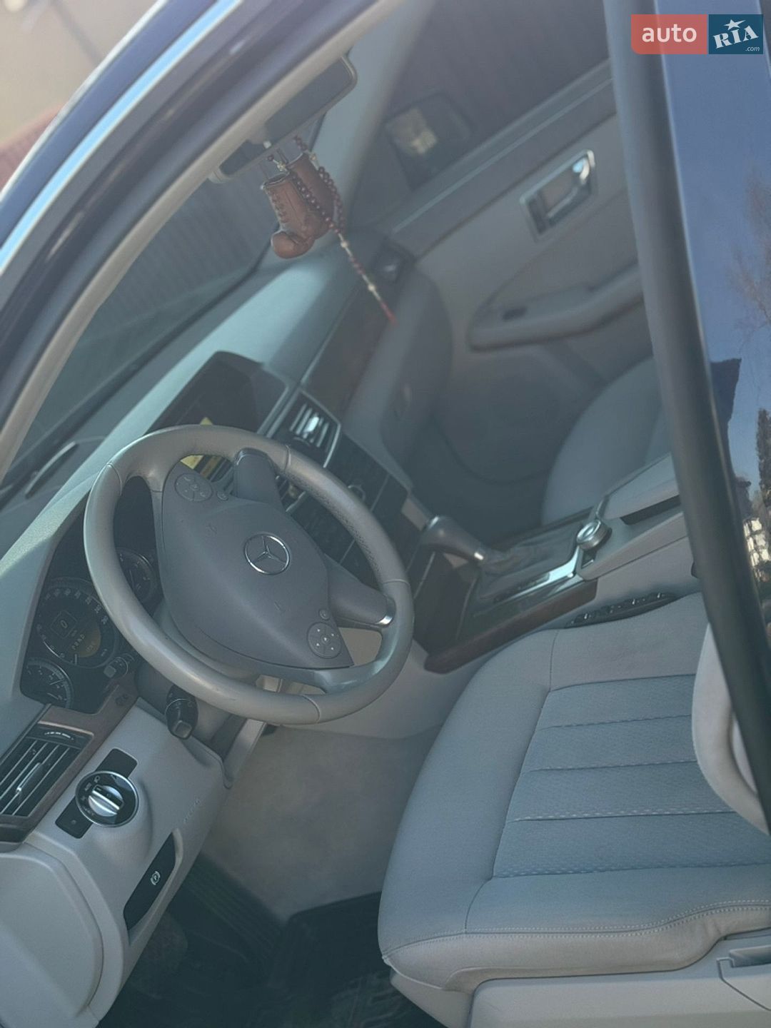 Mercedes-Benz E-Class 2011 VIN WDD2120051A488730 фото оголошення 27 з 35