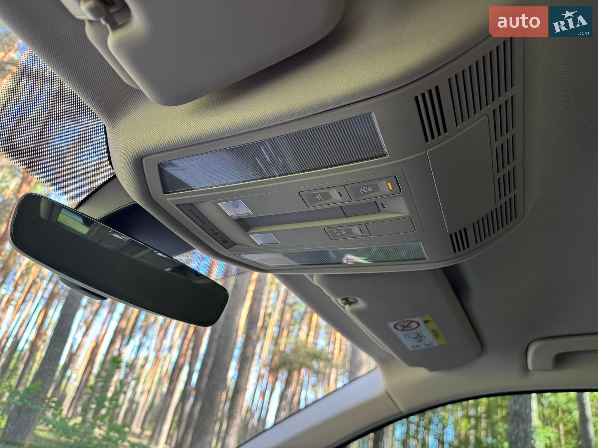 Volkswagen Touareg 2020 VIN WVGZZZCRZMD009243 фото оголошення 12 з 35