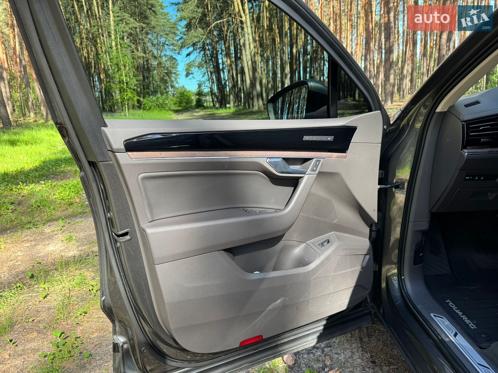 Volkswagen Touareg 2020 VIN WVGZZZCRZMD009243 фото оголошення 18 з 35
