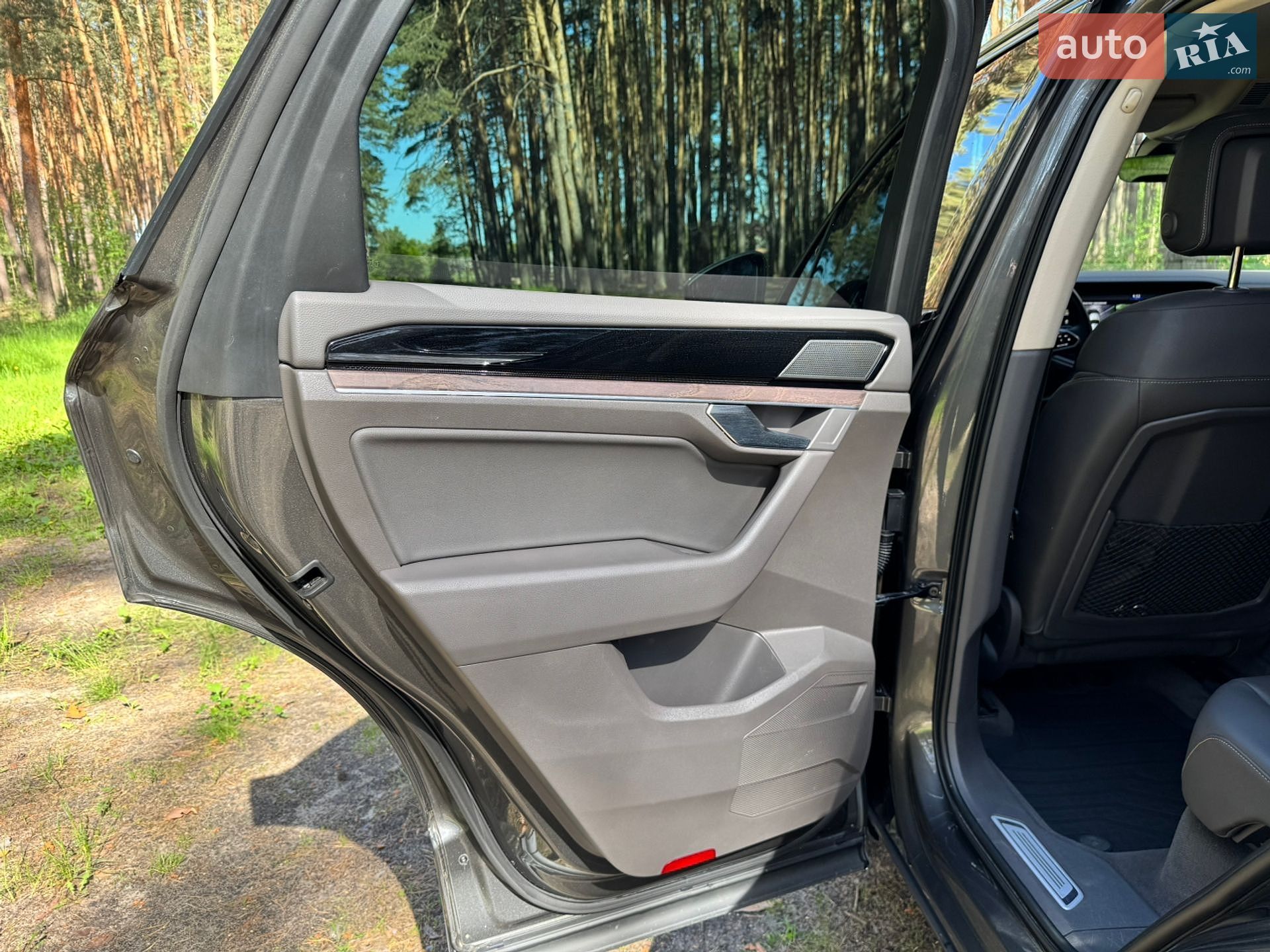 Volkswagen Touareg 2020 VIN WVGZZZCRZMD009243 фото оголошення 19 з 35