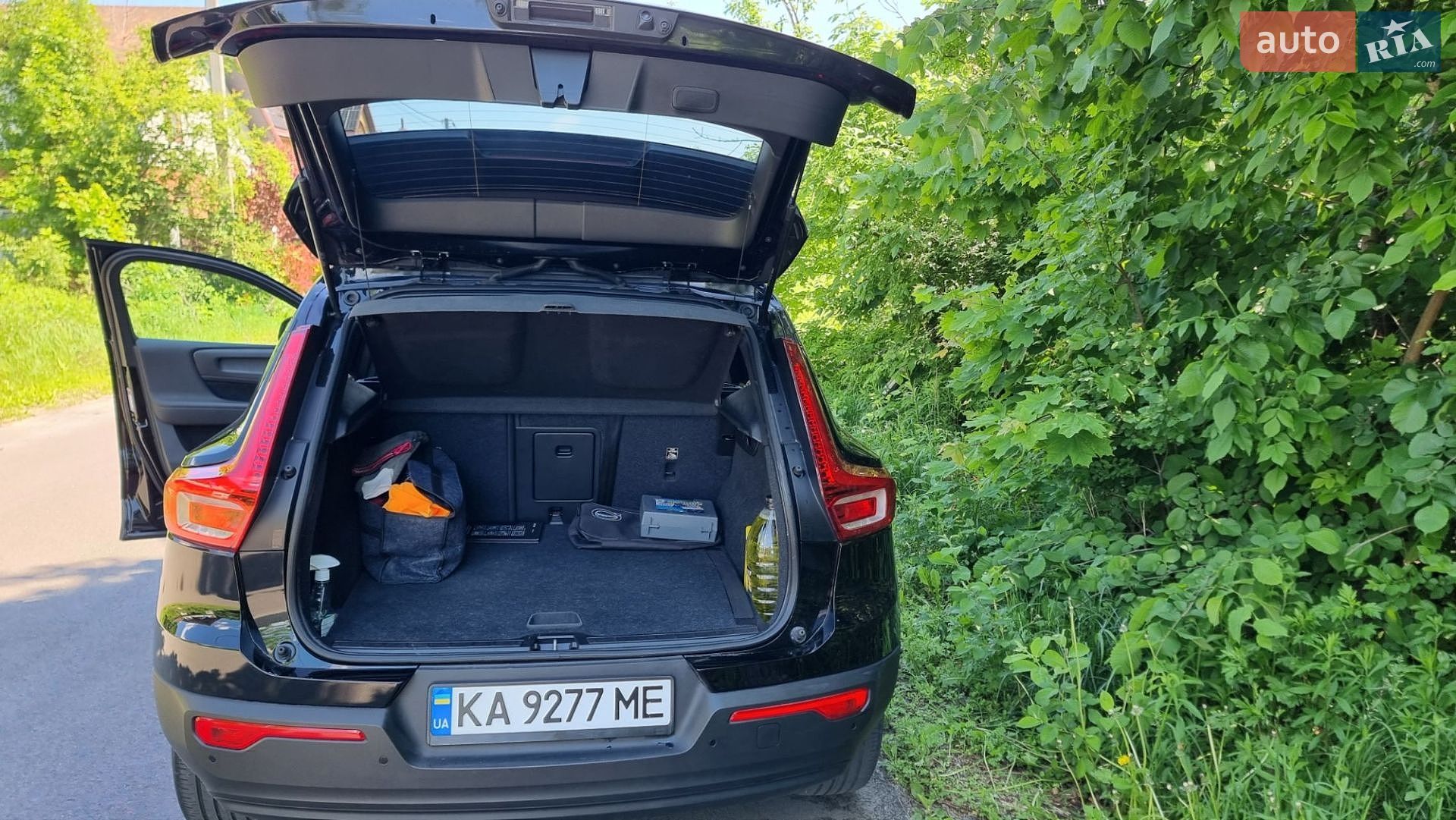 Volvo XC40 2019 VIN YV1XZ72BDL2185438 фото оголошення 6 з 14
