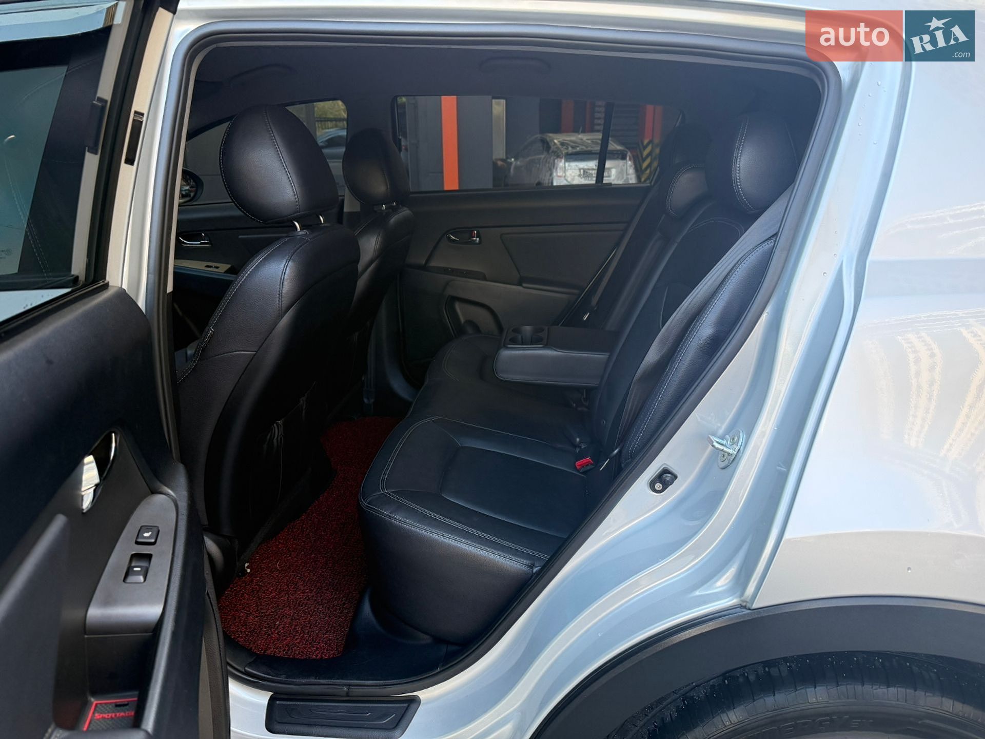 Kia Sportage 2012 VIN KNAPC813BCK352741 фото оголошення 18 з 28