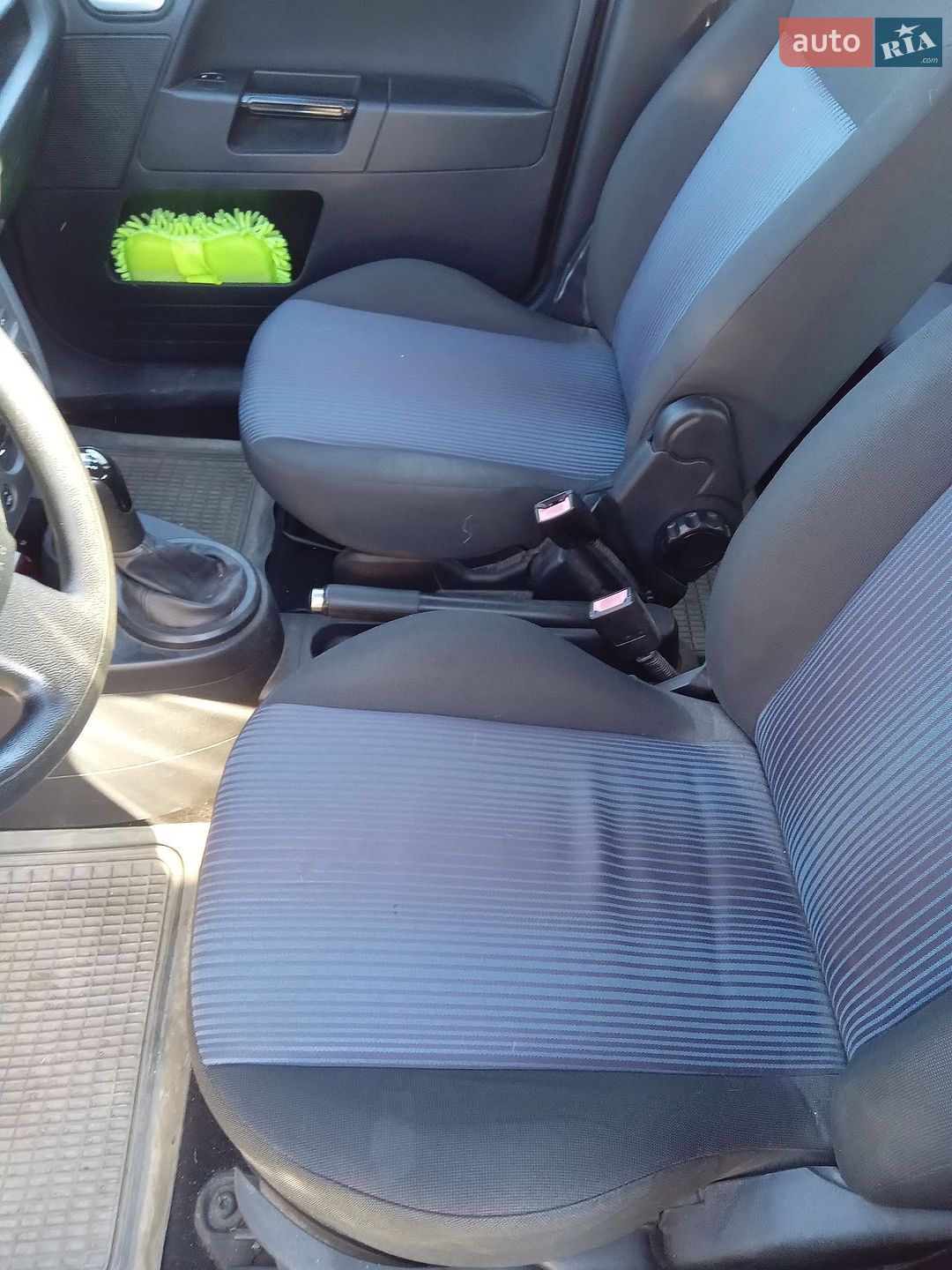 Ford Fusion 2008 VIN WF0UXXGAJU8C32575 фото оголошення 2 з 18
