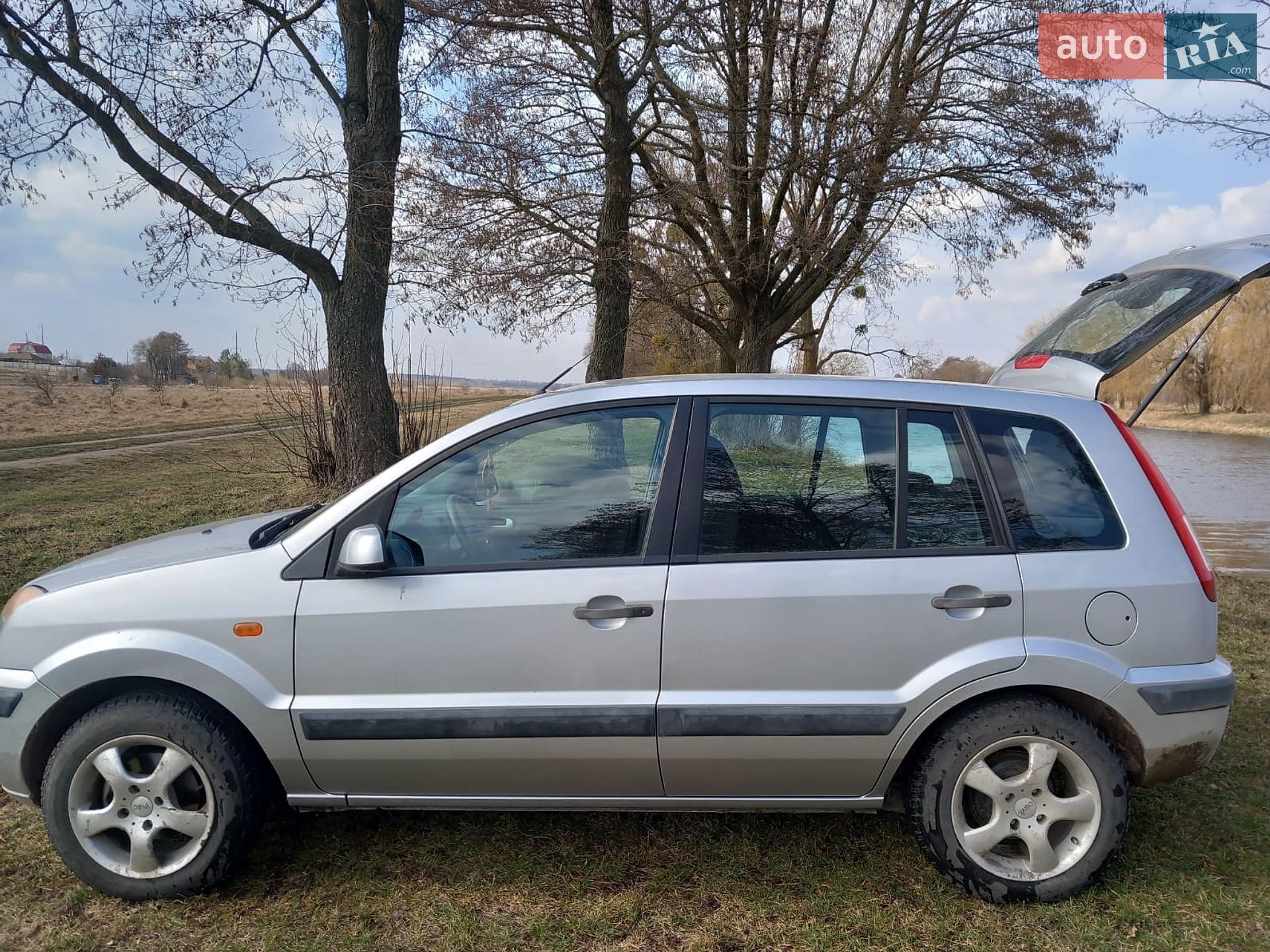 Ford Fusion 2008 VIN WF0UXXGAJU8C32575 фото оголошення 16 з 18