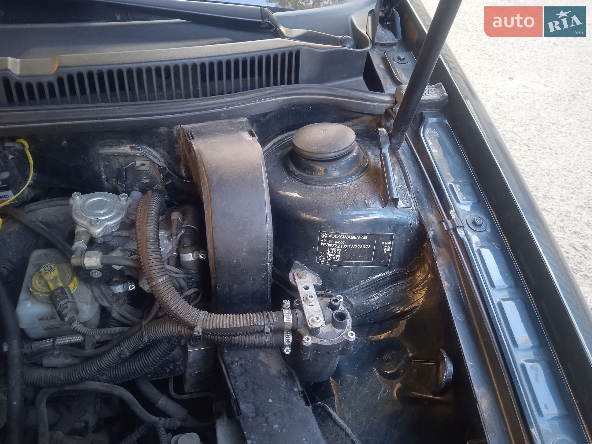 Volkswagen Golf 2001 VIN WVWZZZ1JZ1W723073 фото оголошення 16 з 37