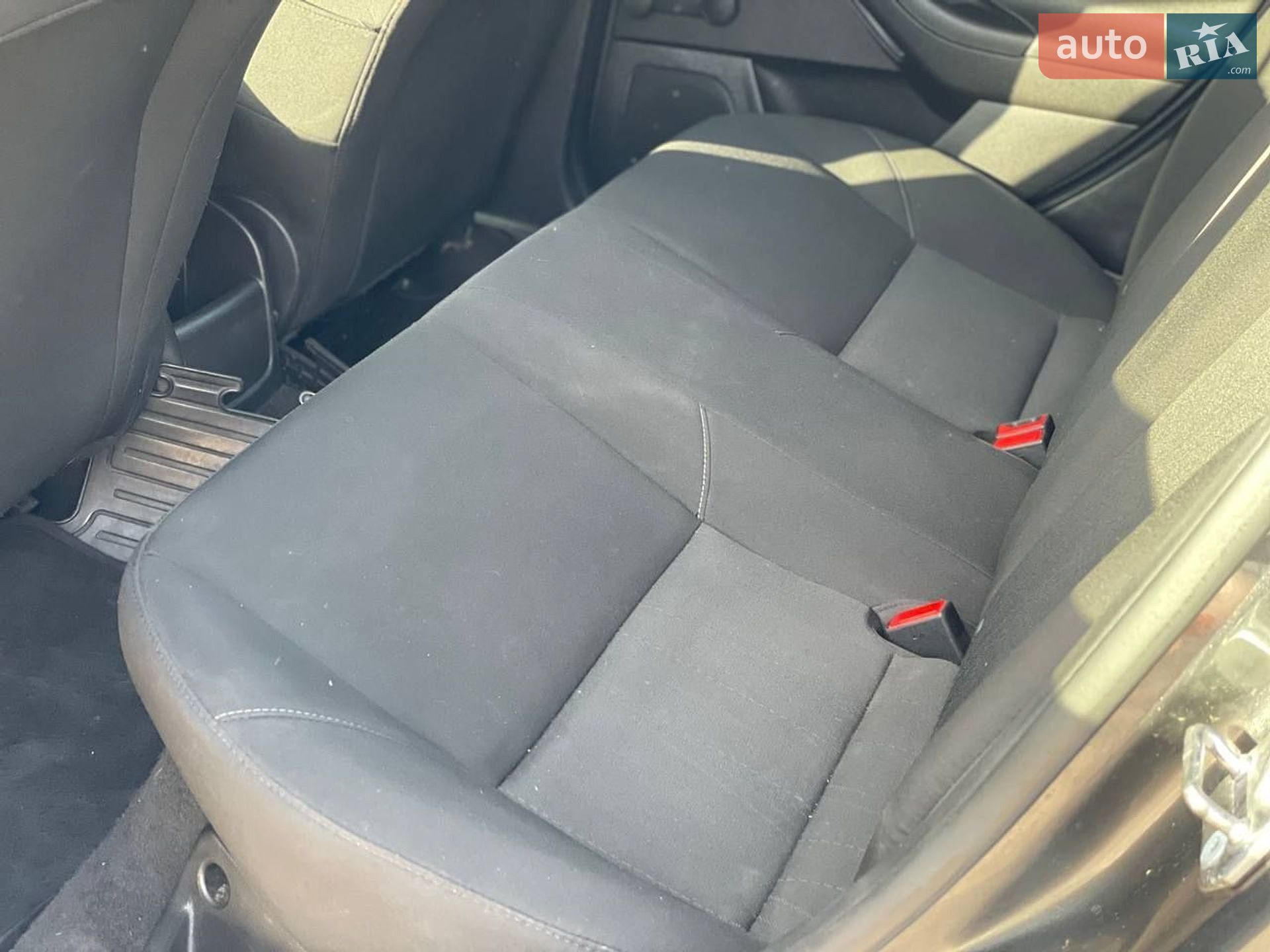 Ford Focus 2017 VIN 1FADP3E28HL347522 фото оголошення 15 з 32