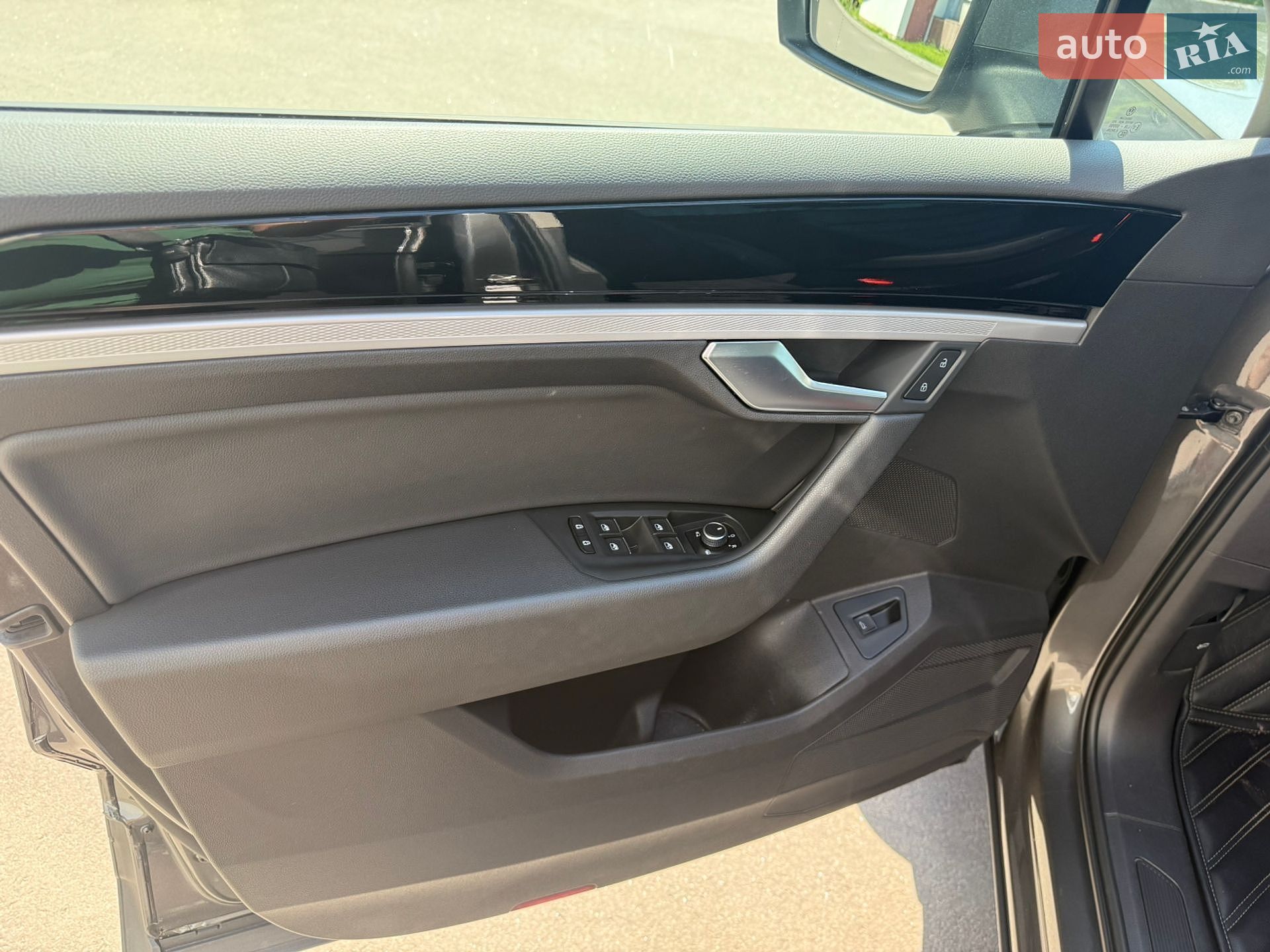 Volkswagen Touareg 2020 VIN WVGZZZCRZLD035366 фото оголошення 11 з 15