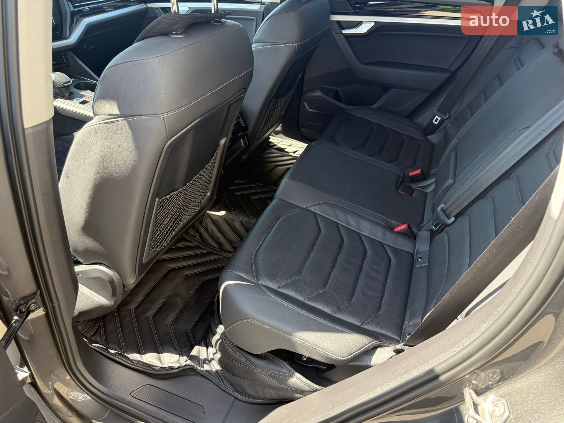 Volkswagen Touareg 2020 VIN WVGZZZCRZLD035366 фото оголошення 15 з 15