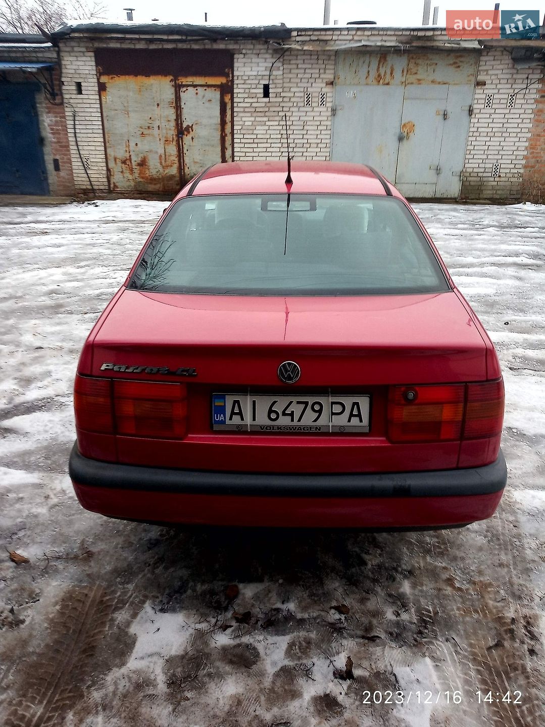 Volkswagen Passat 1995 VIN WVWZZZ3AZSE156821 фото оголошення 2 з 4