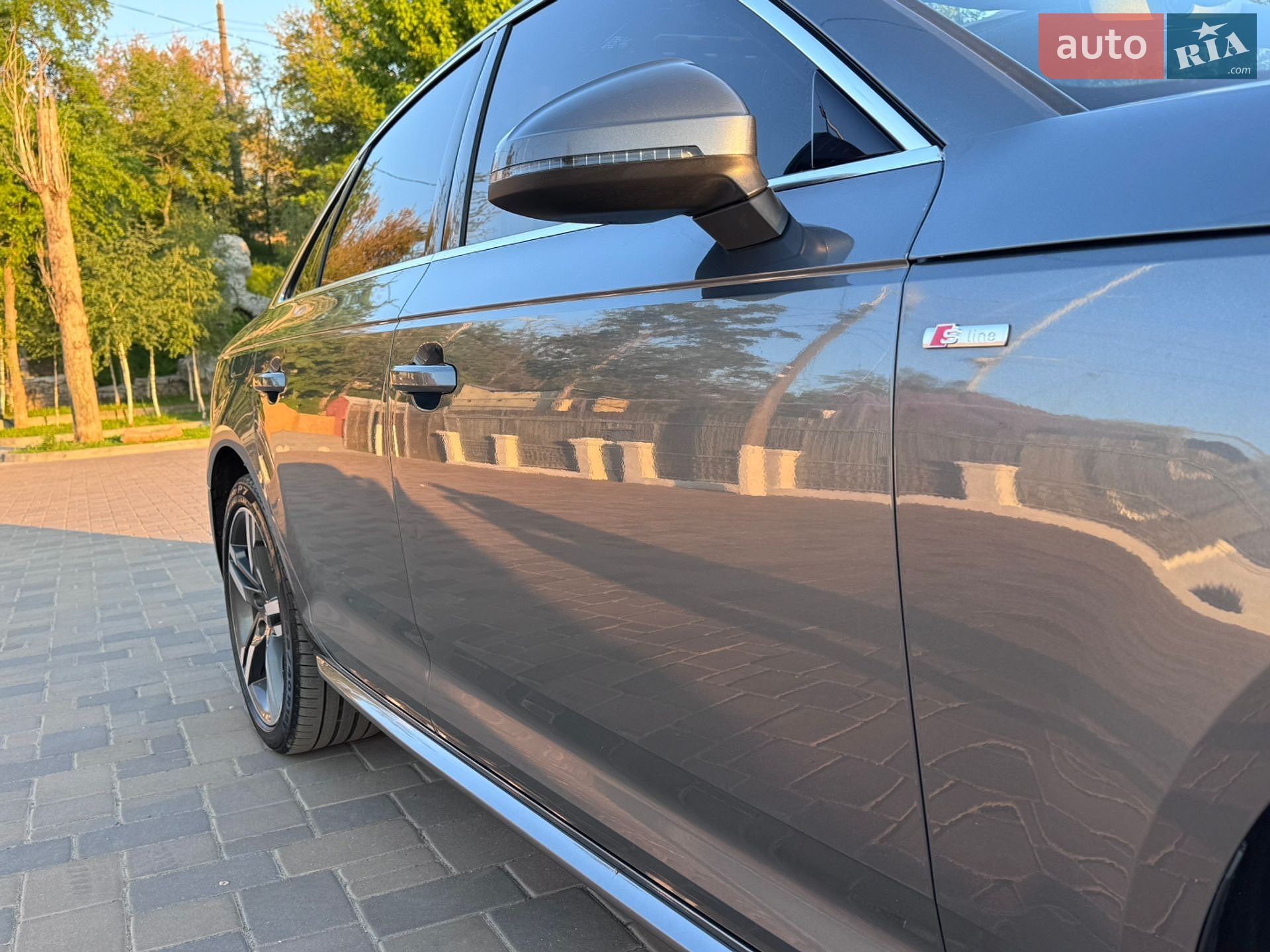 Audi A4 2016 VIN WAUENAF48HN034237 фото оголошення 8 з 54