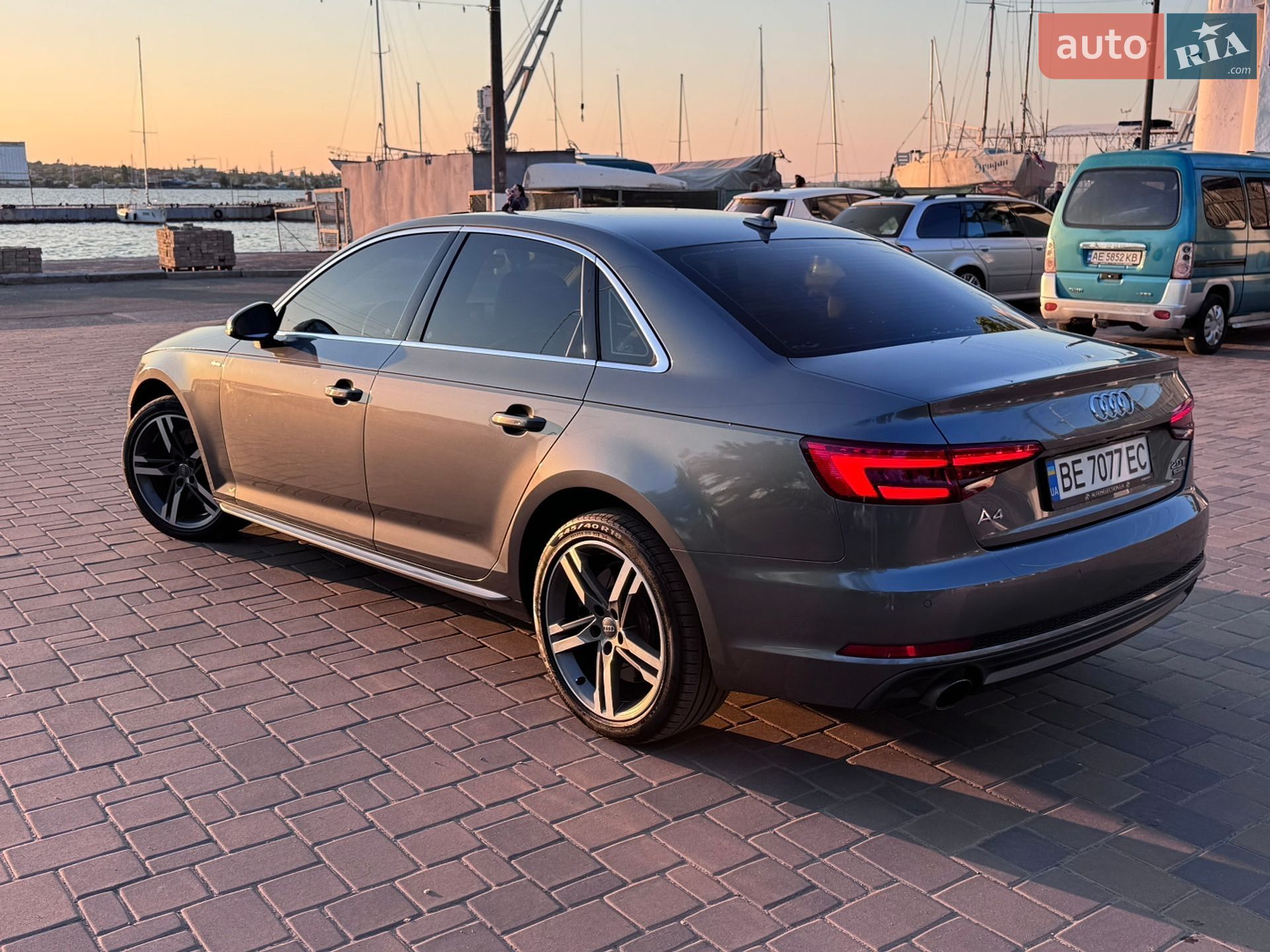 Audi A4 2016 VIN WAUENAF48HN034237 фото оголошення 10 з 54