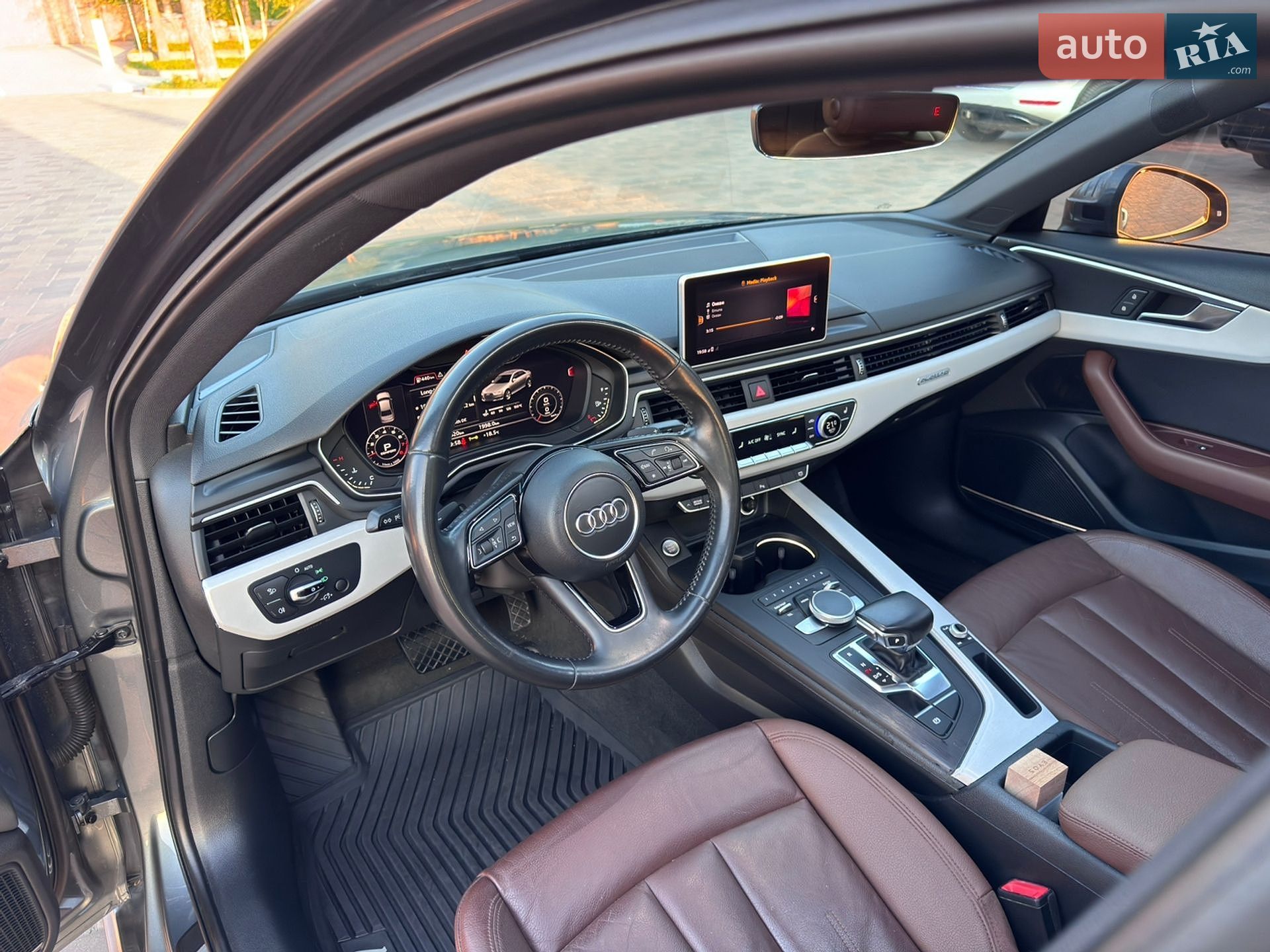 Audi A4 2016 VIN WAUENAF48HN034237 фото оголошення 14 з 54