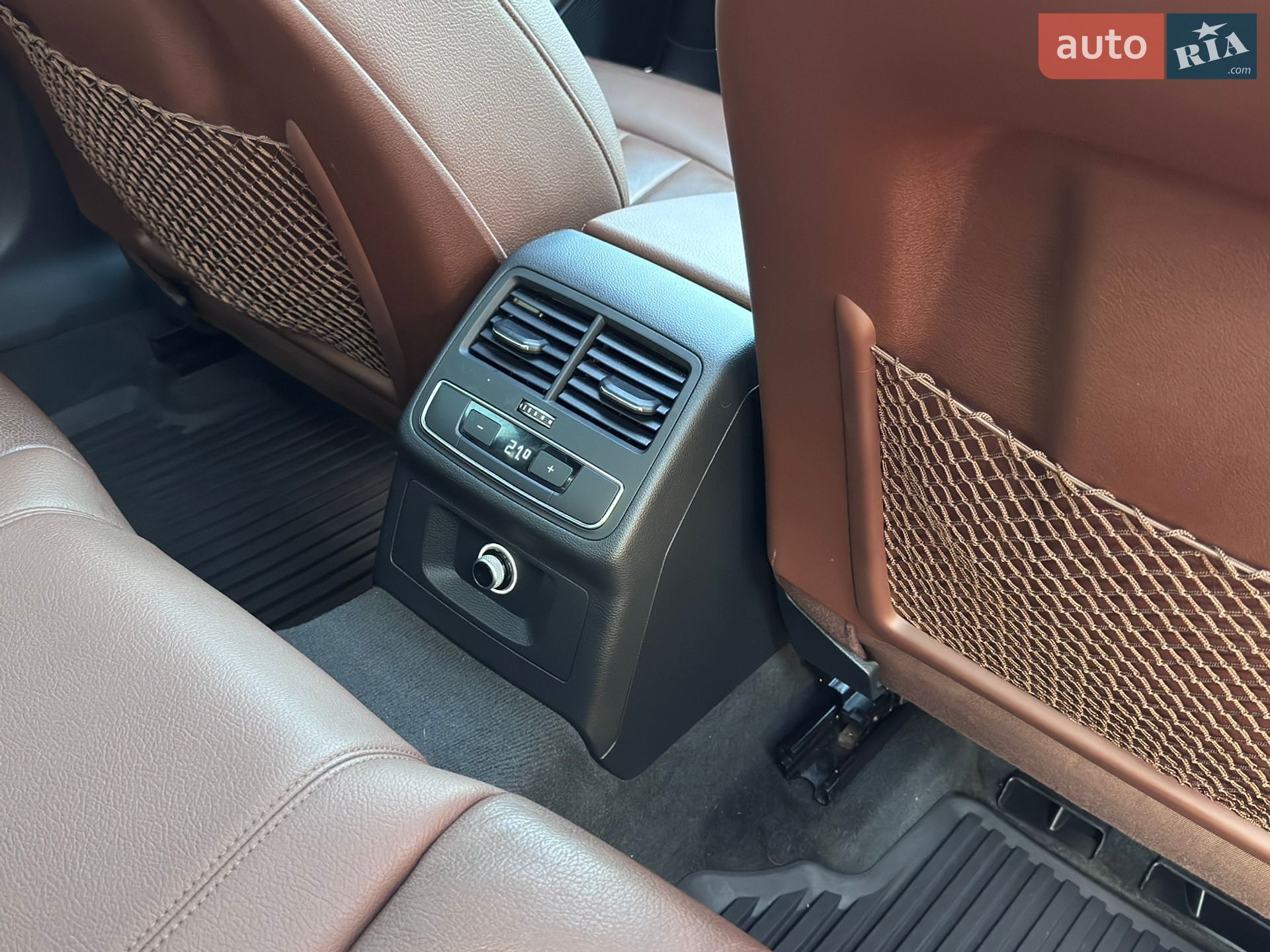 Audi A4 2016 VIN WAUENAF48HN034237 фото оголошення 21 з 54