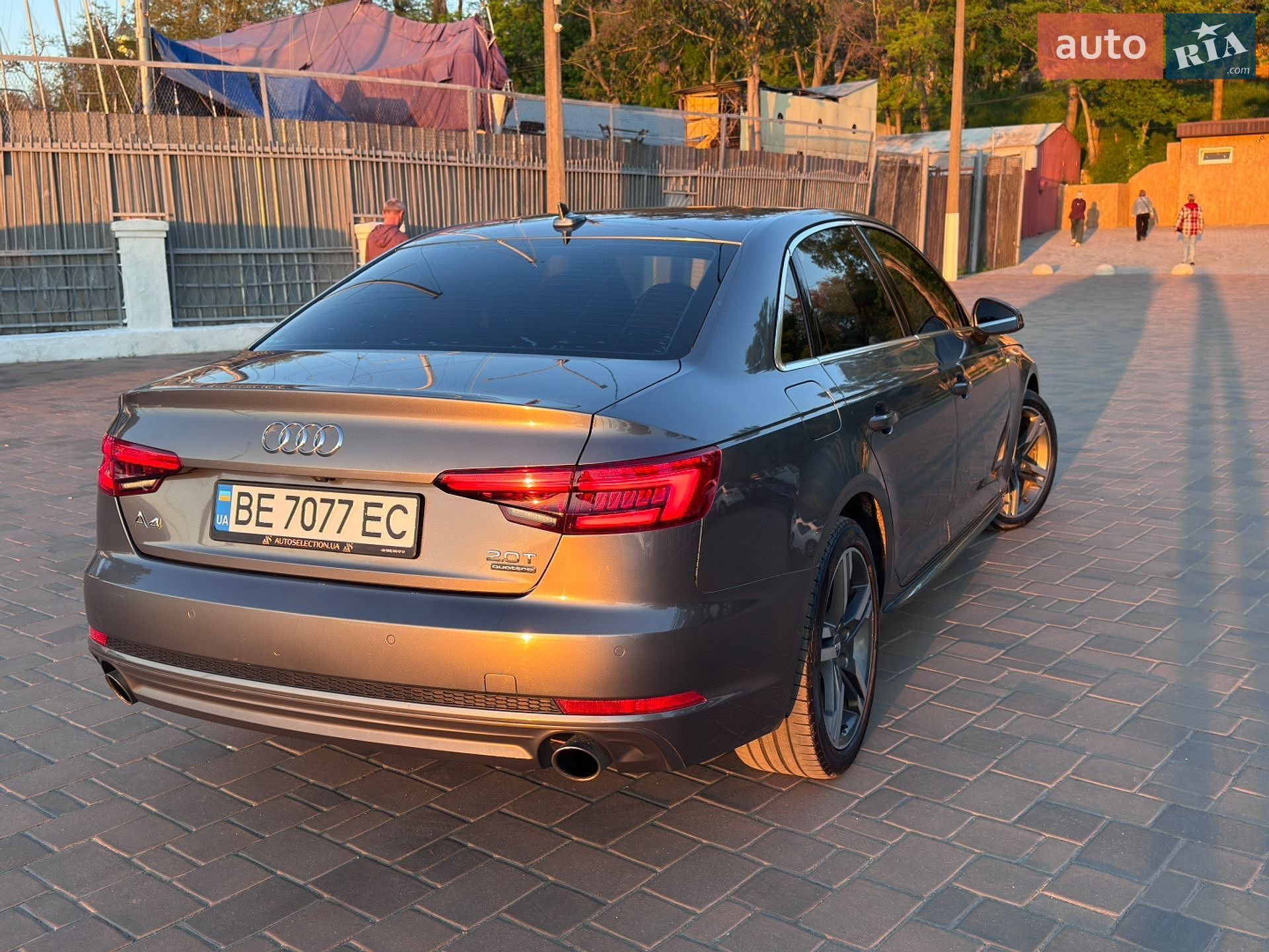 Audi A4 2016 VIN WAUENAF48HN034237 фото оголошення 32 з 54