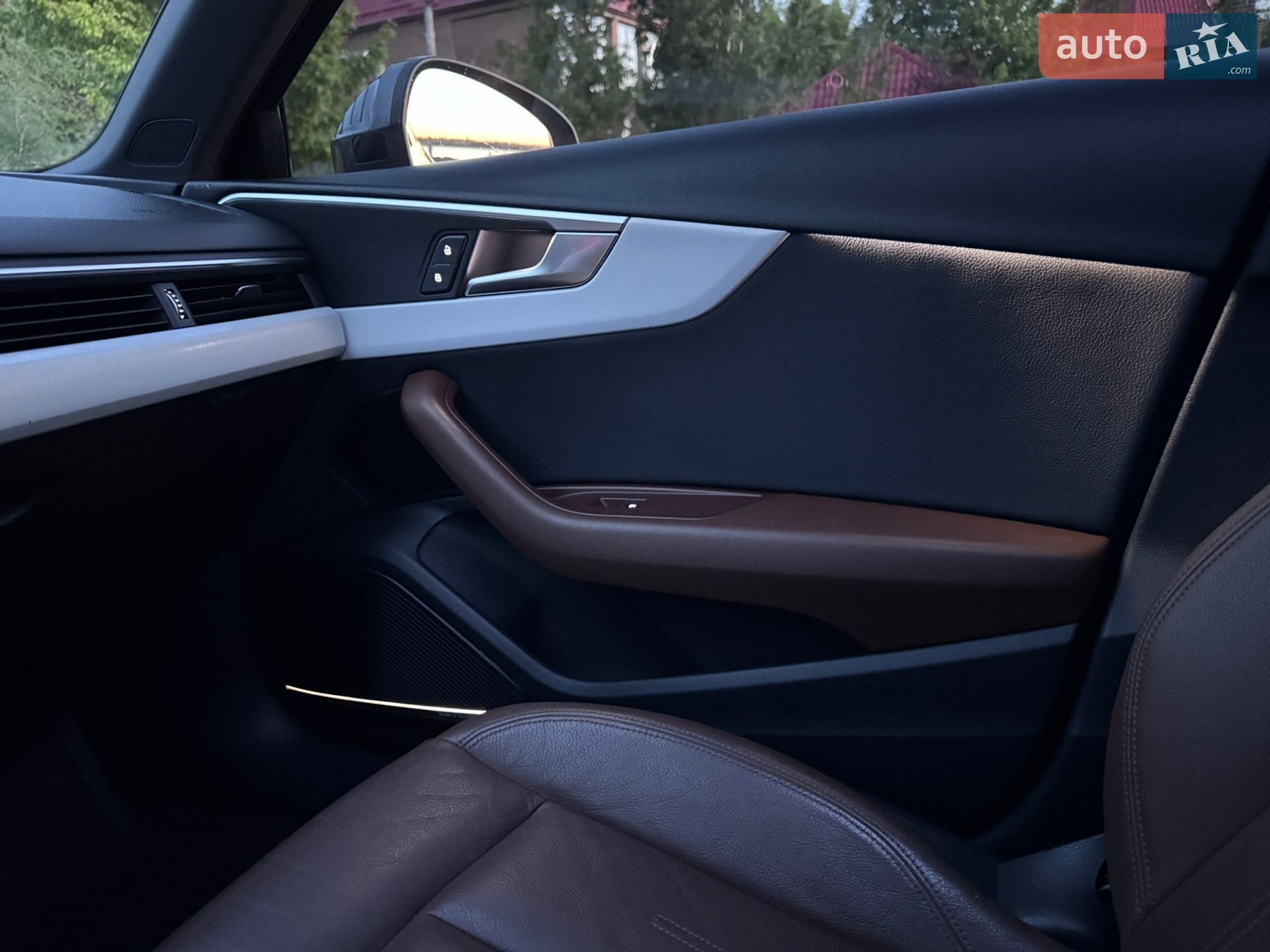 Audi A4 2016 VIN WAUENAF48HN034237 фото оголошення 46 з 54