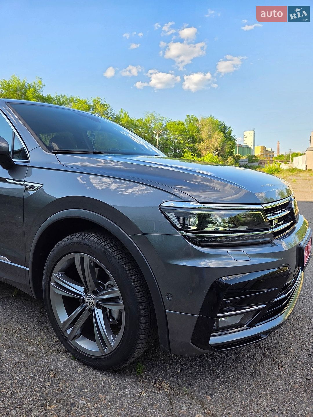 Volkswagen Tiguan 2019 VIN WVGZZZ5NZKM002526 фото оголошення 10 з 96