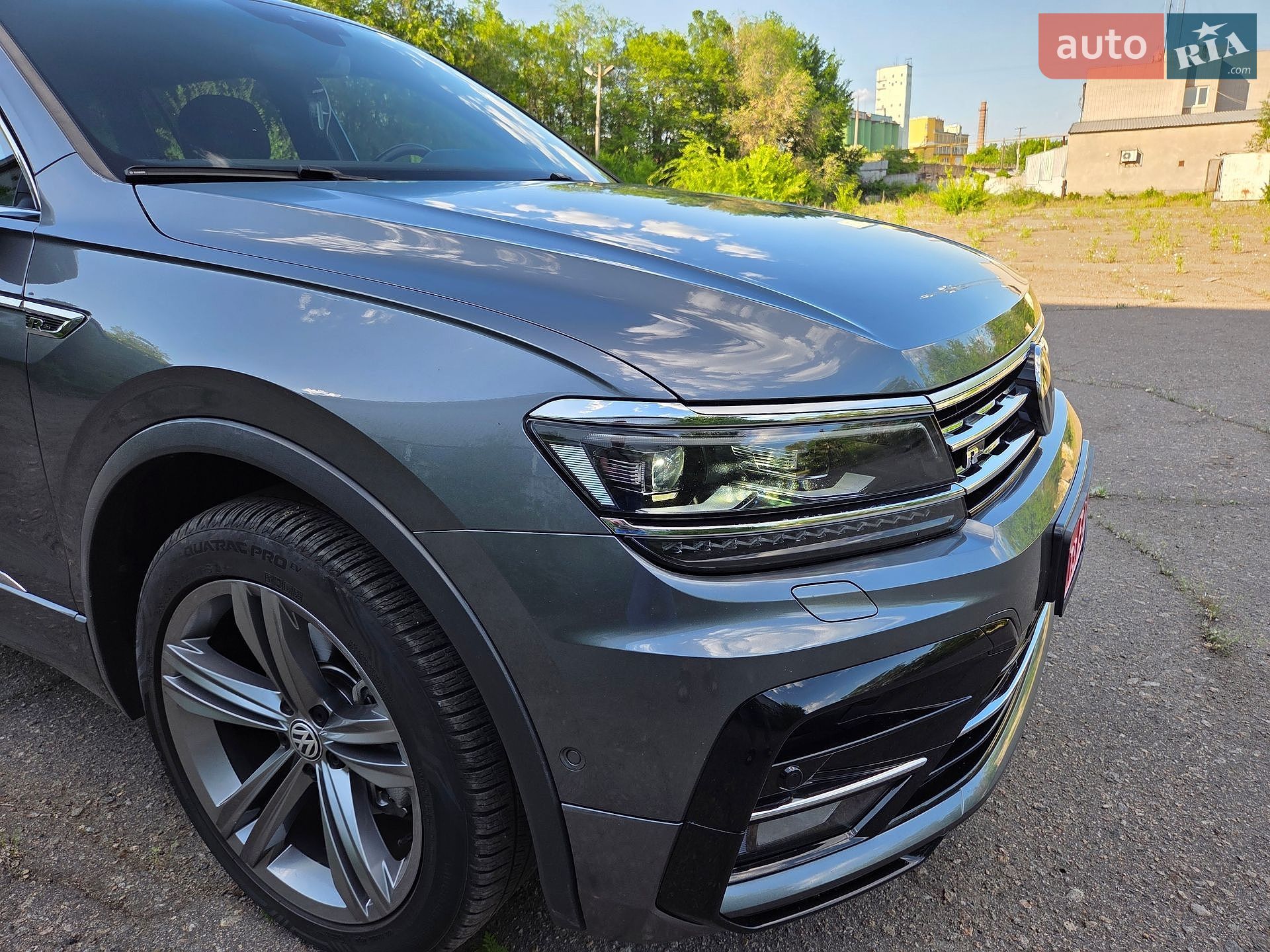 Volkswagen Tiguan 2019 VIN WVGZZZ5NZKM002526 фото оголошення 13 з 96