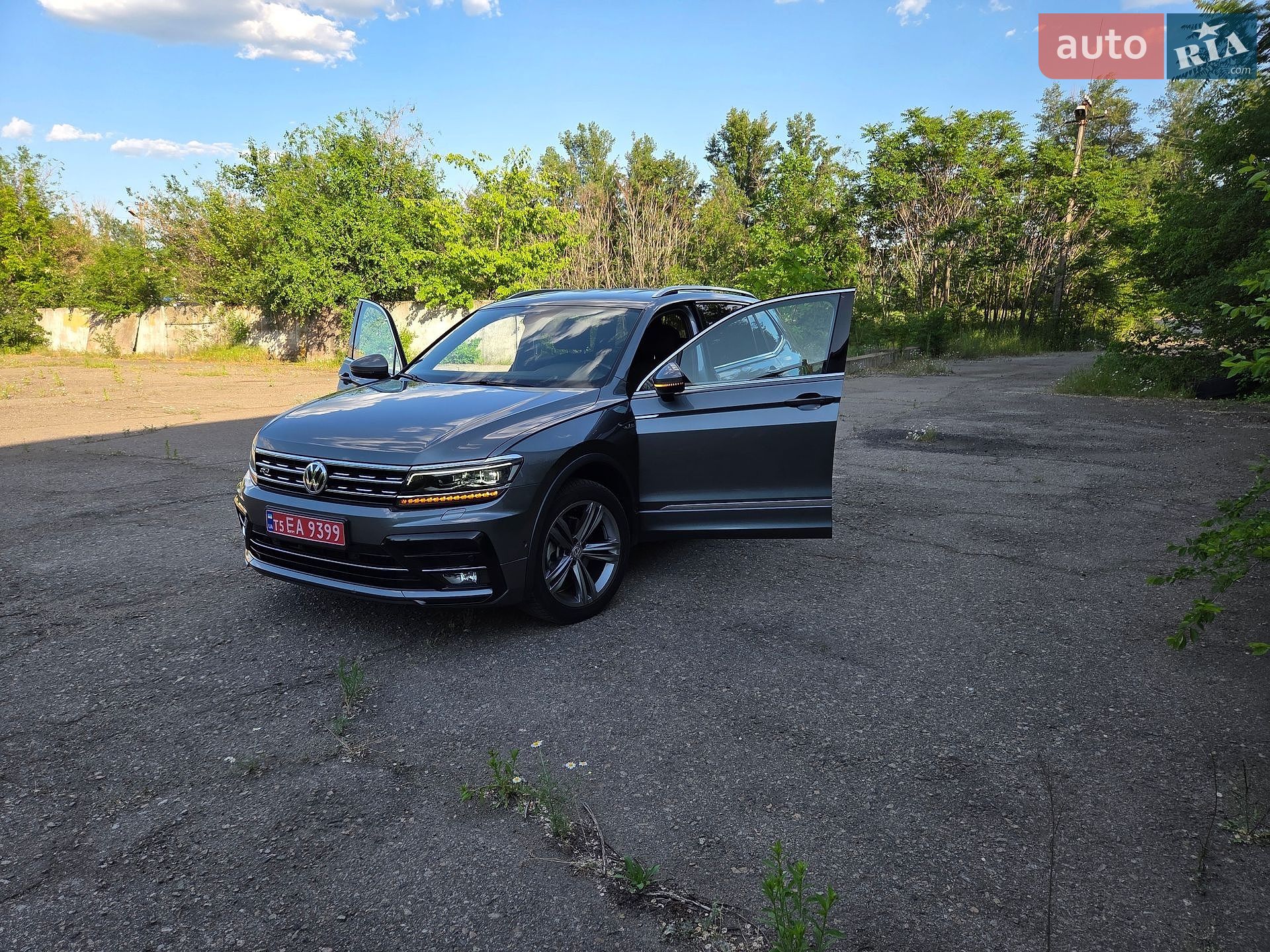 Volkswagen Tiguan 2019 VIN WVGZZZ5NZKM002526 фото оголошення 41 з 96